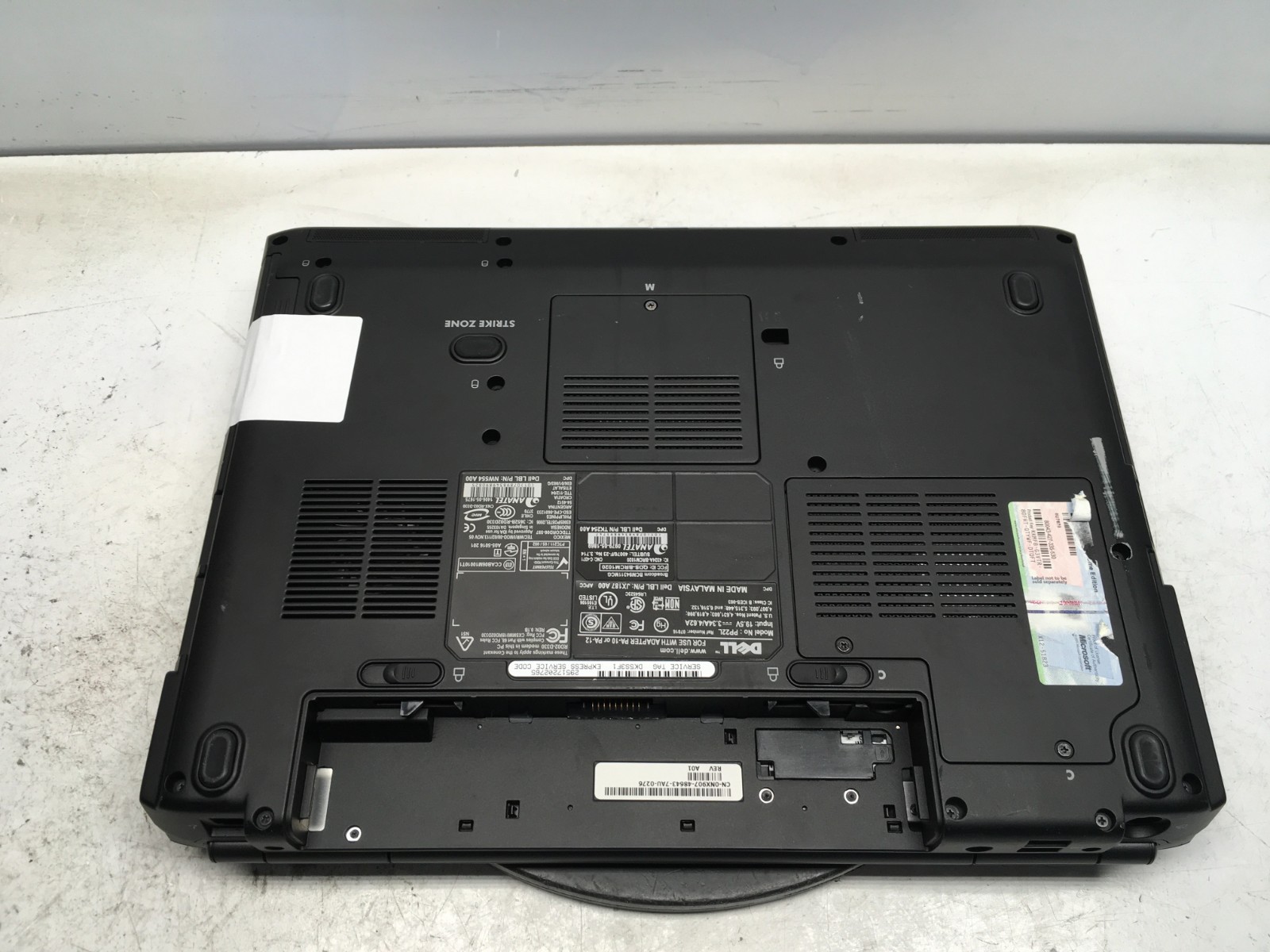 Dell Vostro 1500 Intel Core 2 Duo 06FD 1.4GHz 2 GB NO HDD/Battery Dim Screen