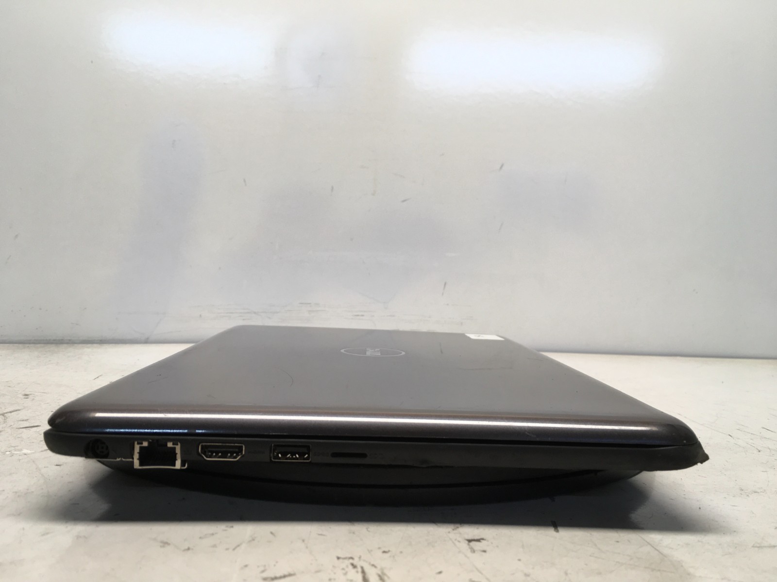 Dell Latitude 3380 Intel i5-7200U 2.5GHz 4 GB NO HDD BIOS Locked