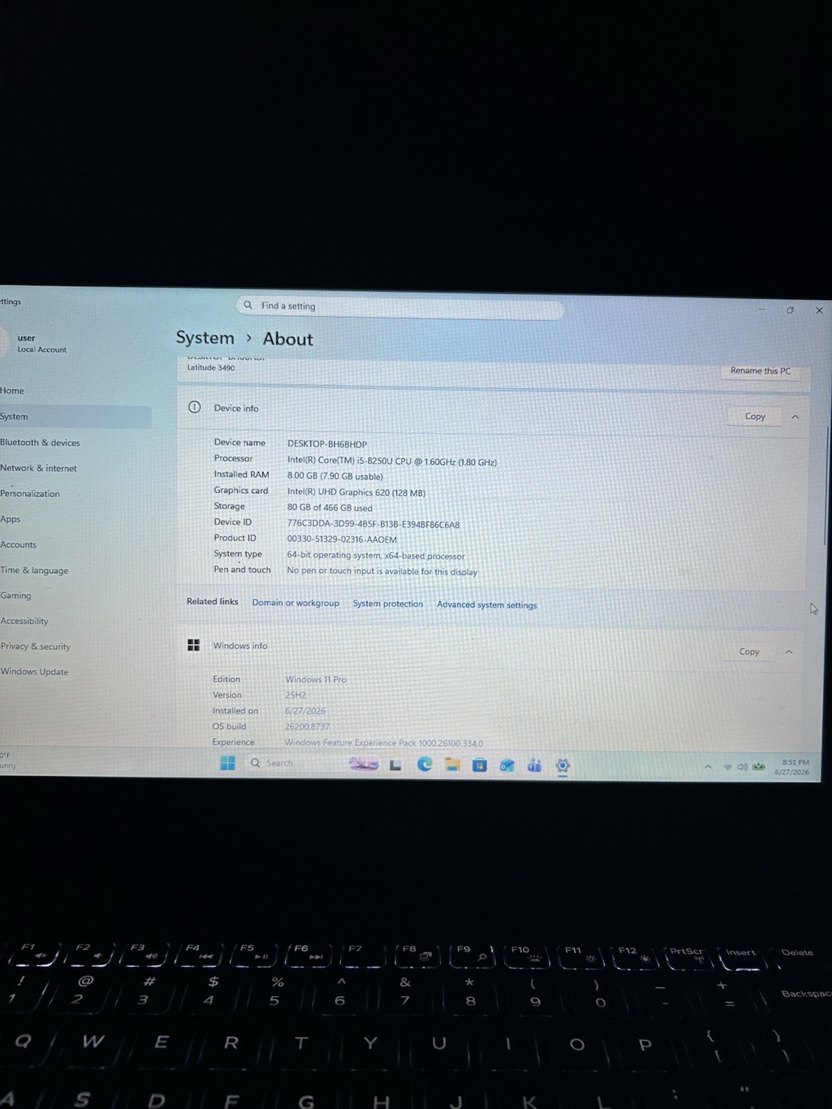 Dell Latitude 3490 14 in i5-8250U 8GB RAM 466GB HDD Win 11 Pro Black