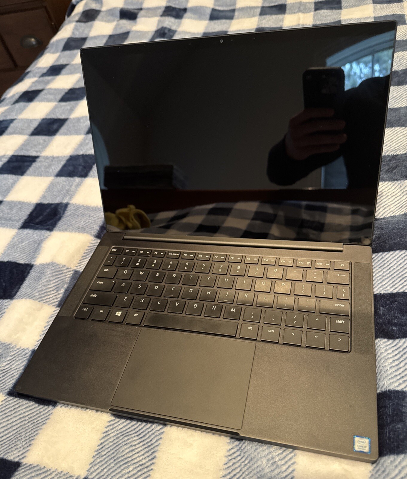 Razer Blade Stealth 13 4k Touch NVIDIA Ge-force Mx150 (RZ09-02812E52)