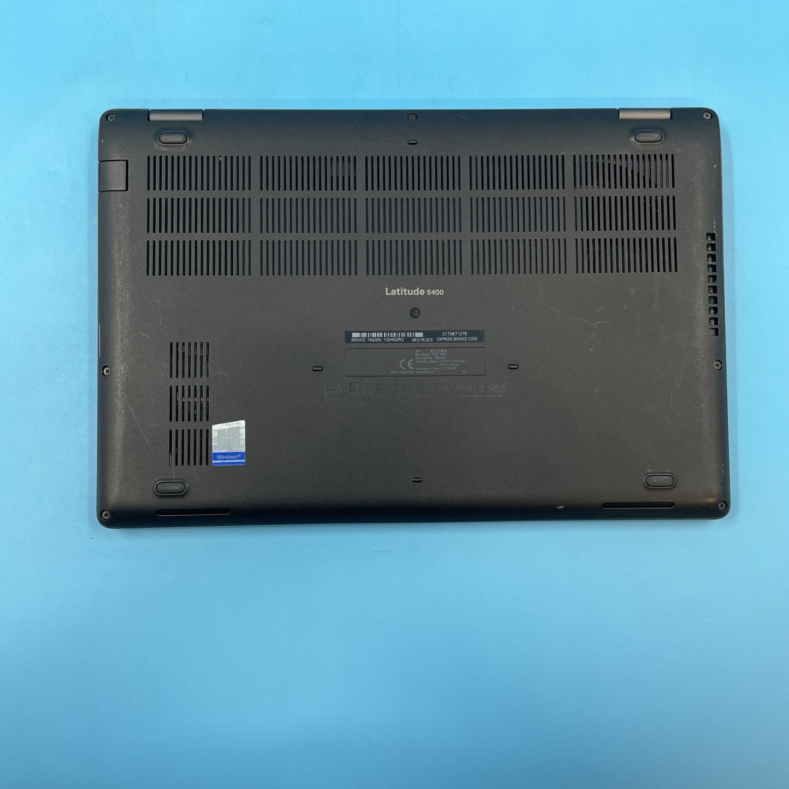 Dell Latitude 5400 | i7-8665U | 16GB RAM | NO DRIVE | Radeon 540X | NO OS | 79%