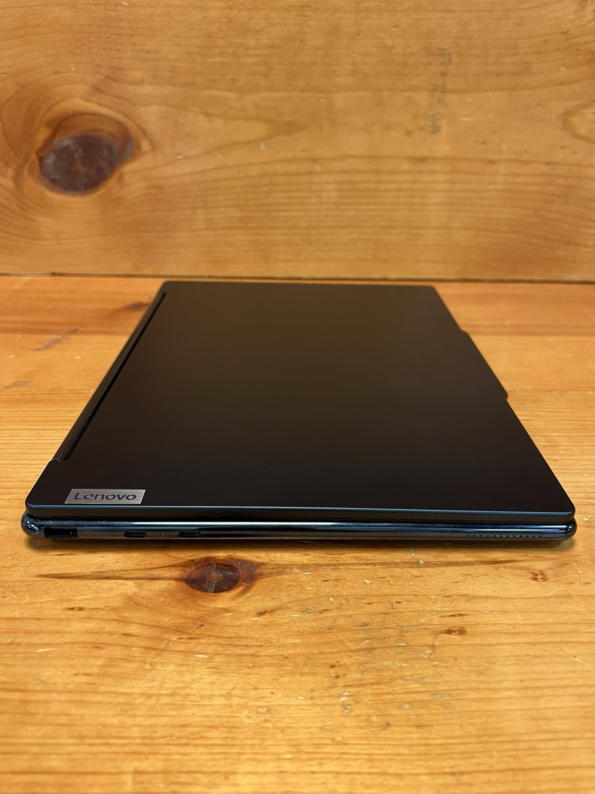 Lenovo Yoga 9 2-in-1 14″ OLED Touch Intel Evo Ultra 7 155H 32GB RAM 1TB SSD