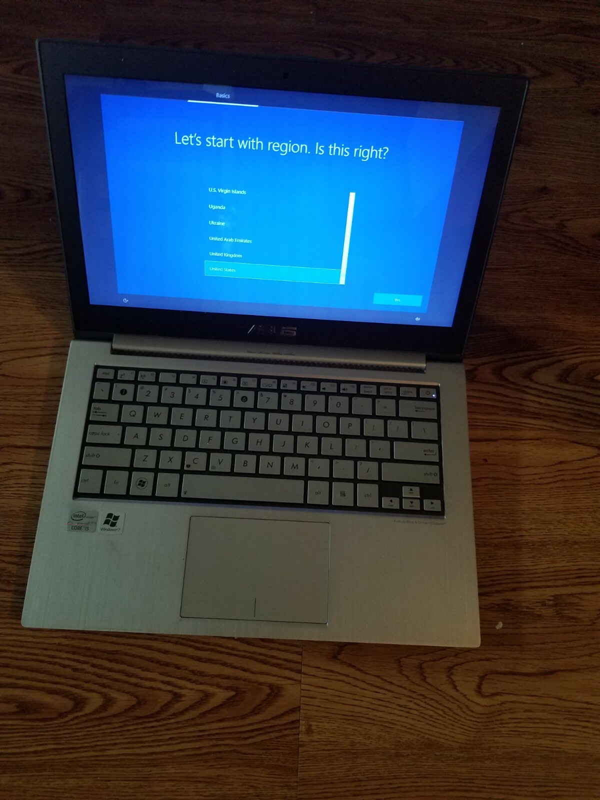 Asus Zenbook UX31E 13.3 Intel Core i7-2677M 1.8GHz 4GB 256GB SSD BT Win10+Office
