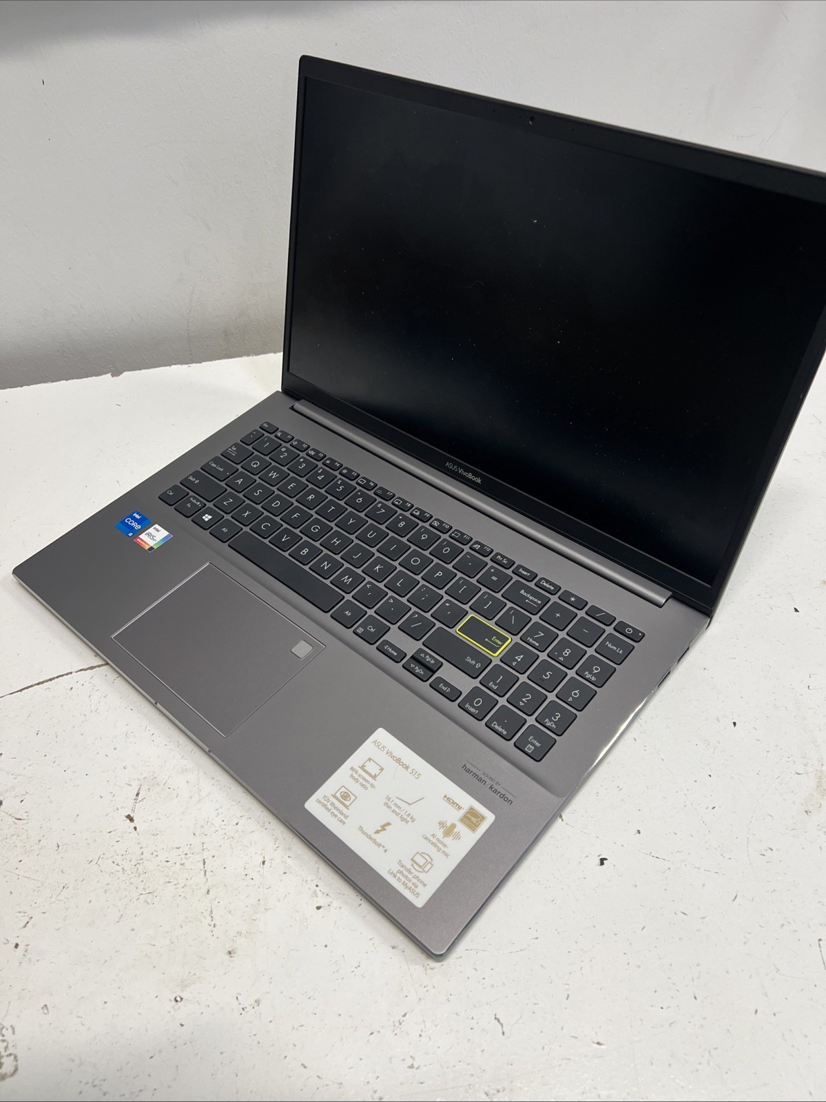 ASUS 2x i5-1135G7 | 1x i5-4200U | 1x i5-7200U | 1x R3-3200U | 1x Pen 4415U