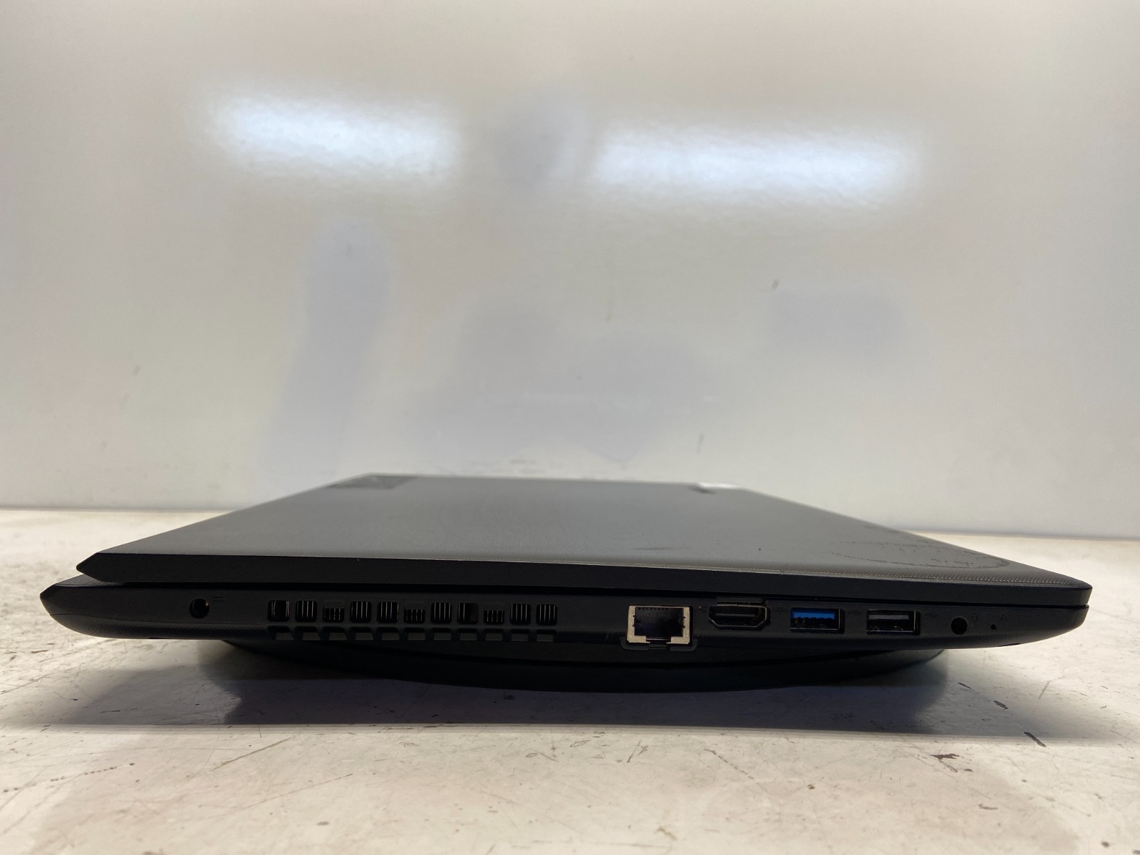 Lenovo IdeaPad 110-15ISK Intel i3-6100U 2.3GHz 8 GB NO HDD