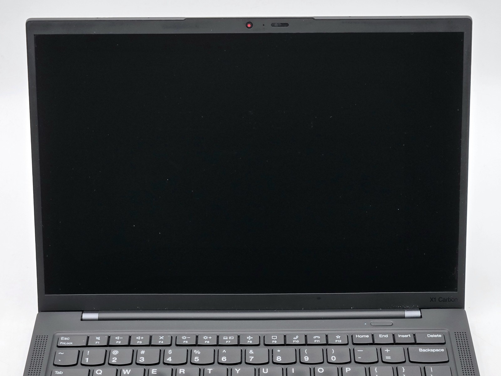 Lenovo ThinkPad X1 Carbon Gen 10 14 WUXGA Touch i5-1240P 16GB 512GB SSD W11P