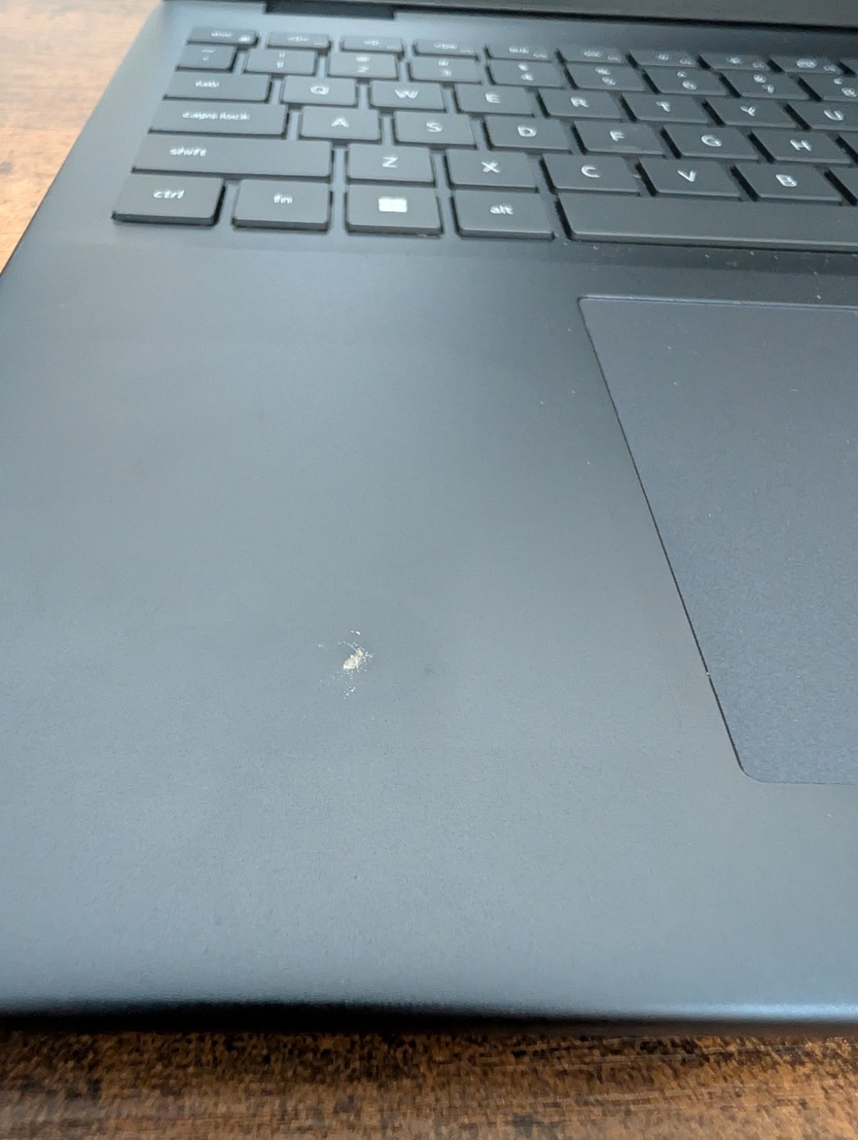 Dell Inspiron 16 5645 Ryzen 7 8840U 16GB DDR5 1TB SSD Very Good