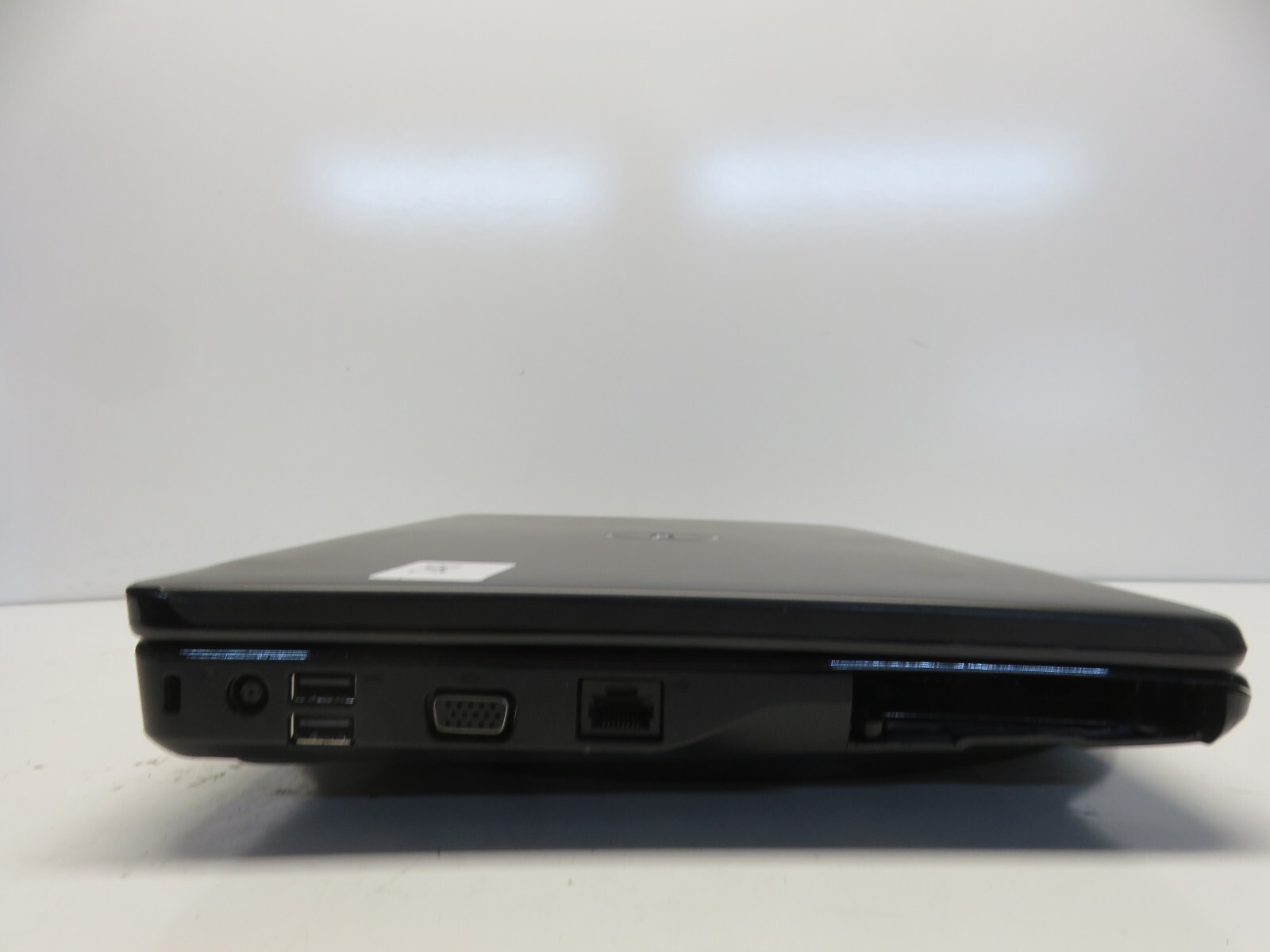 Dell Inspiron 1545 Intel Pentium Dual-Core T4300 2.1GHz 1 GB NO HDD No Batt