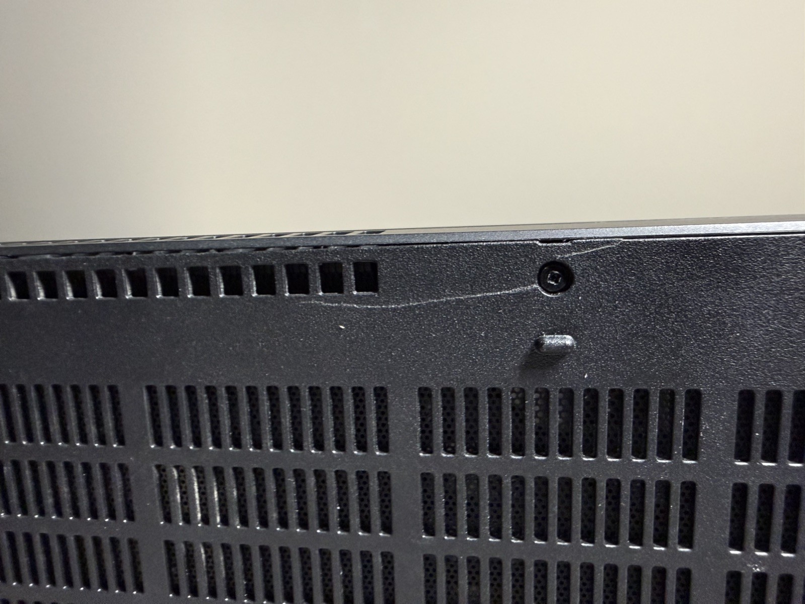 Dell Latitude 5580 Laptop Intel Core i5 7th Gen No HD/OS/AC Adapter- Bad Battery