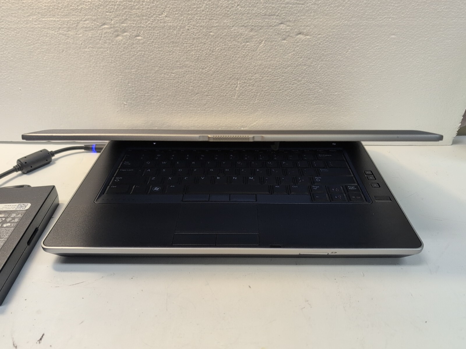 🔥 (GRADE A) DELL LATITUDE E6430 14″ Laptop i5-3320M/ 8GB Ram/240GB SSD/win11 –