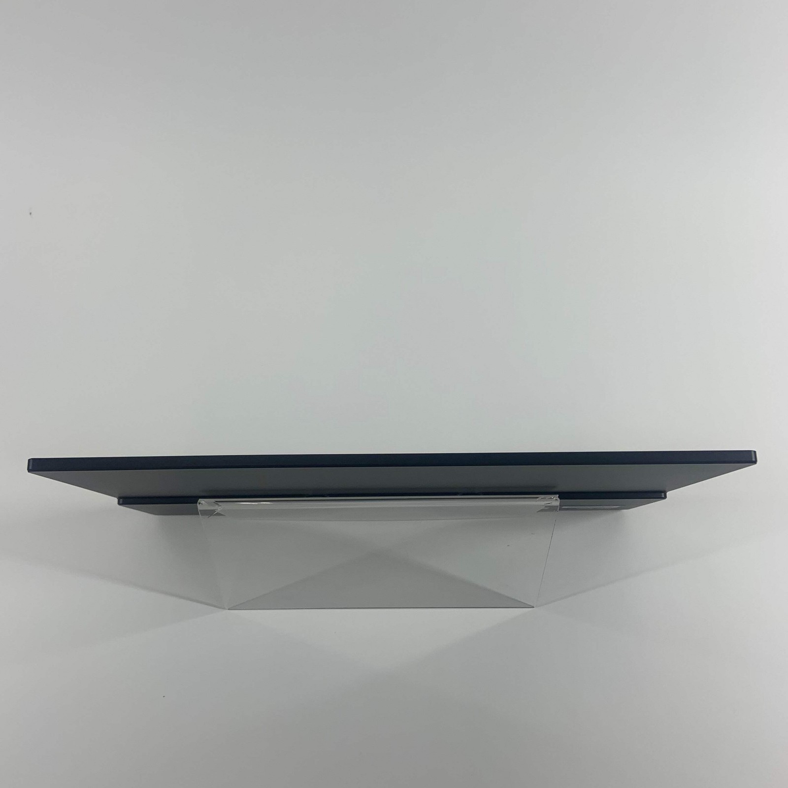 Microsoft EliteDisplay INVPM001 15.6″ i5-11300H 3.1GHz 16GB RAM 250GB SSD