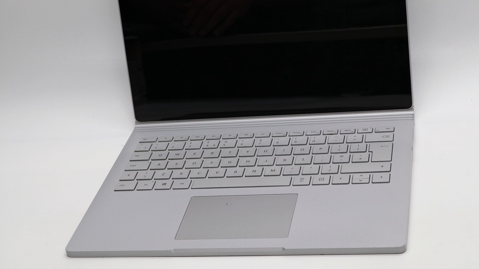 Microsoft corporation Surface Book 2 13″ i7-8650u 16GB 512GB Grade B READ DESC