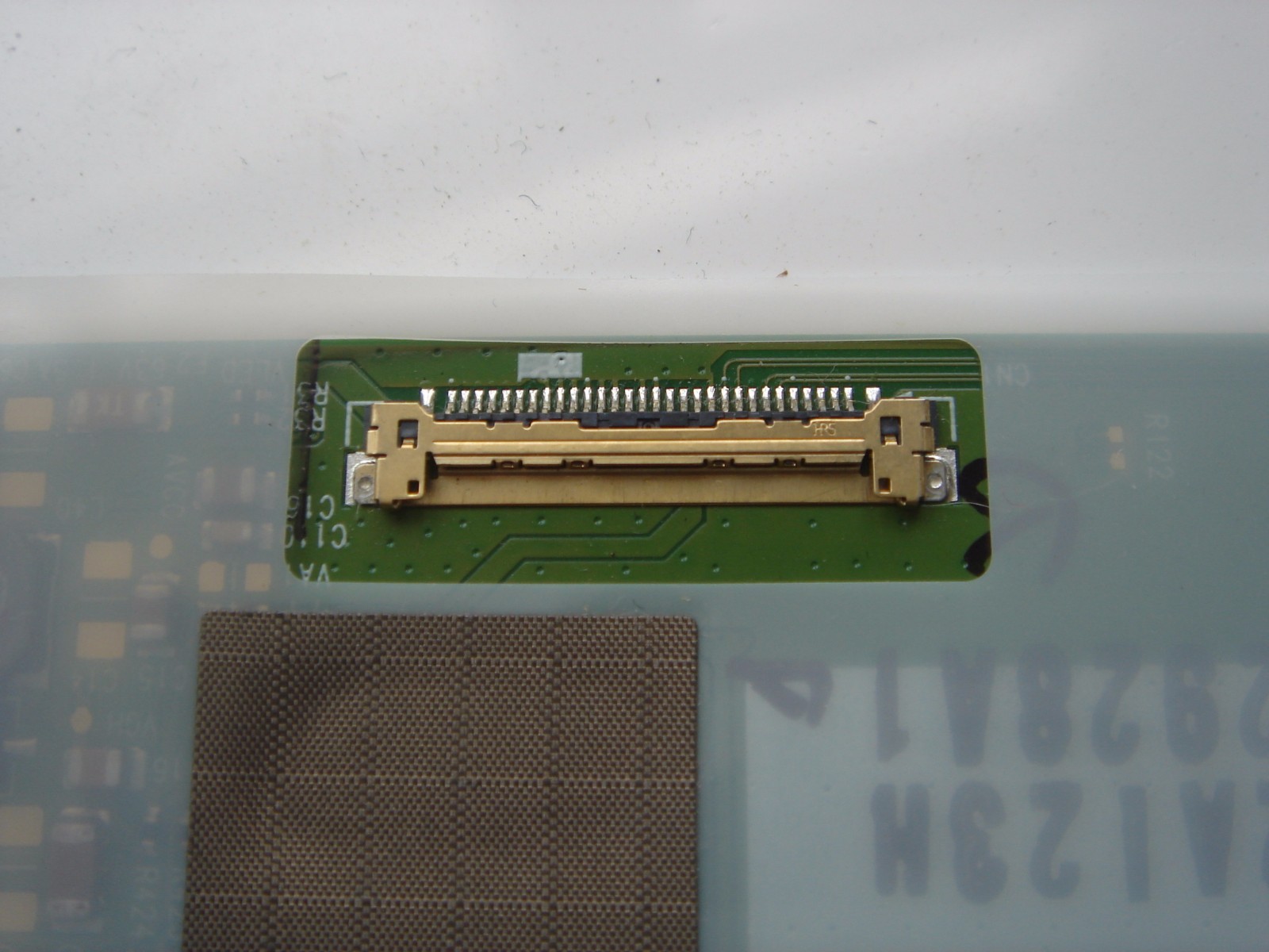 15.6″ LED Screen Panel 30 Pins NEW Genuine LG In France