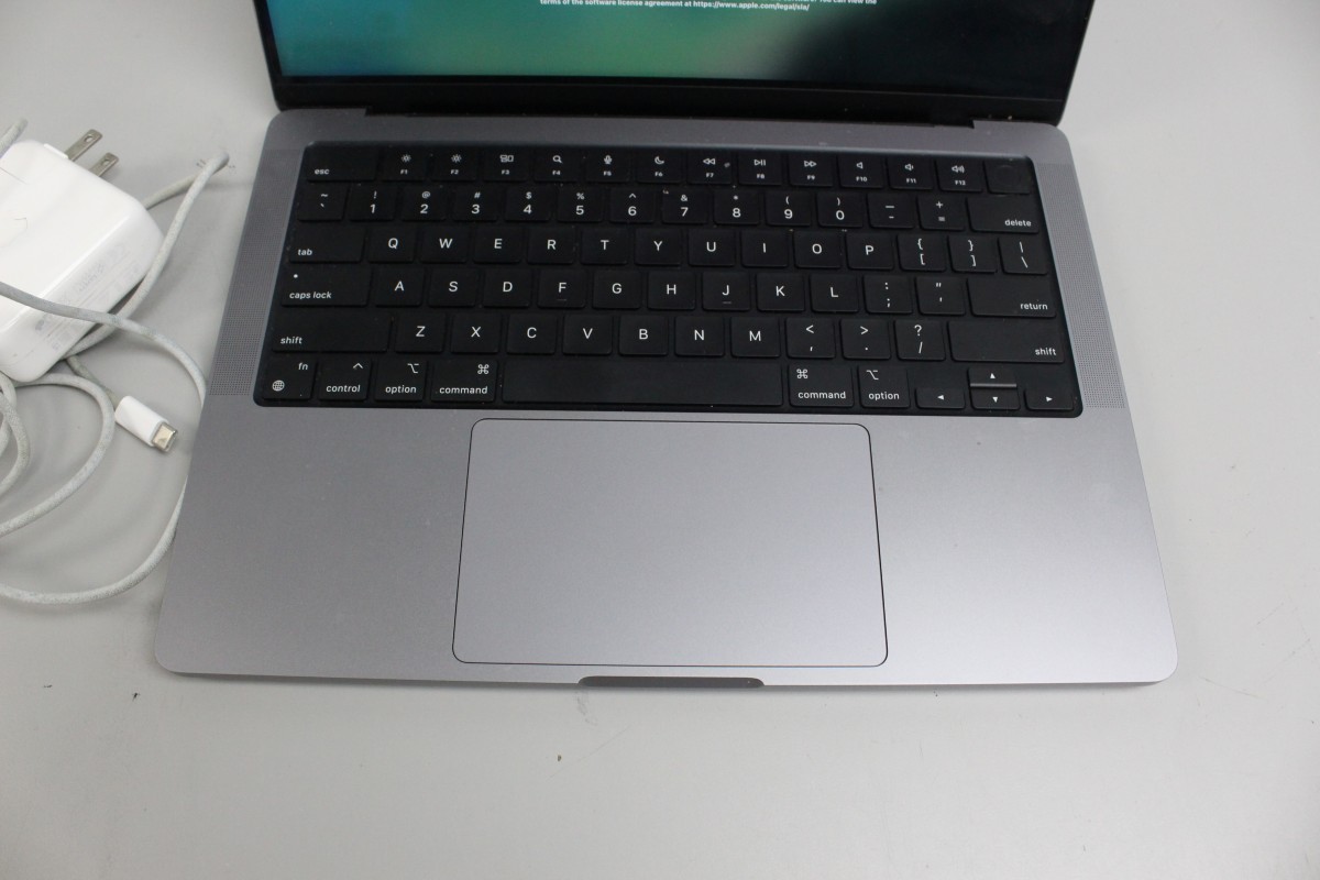 Apple Macbook Pro 14″ (1TB, M2 Pro, 16GB) Laptop Silver (C32042575)