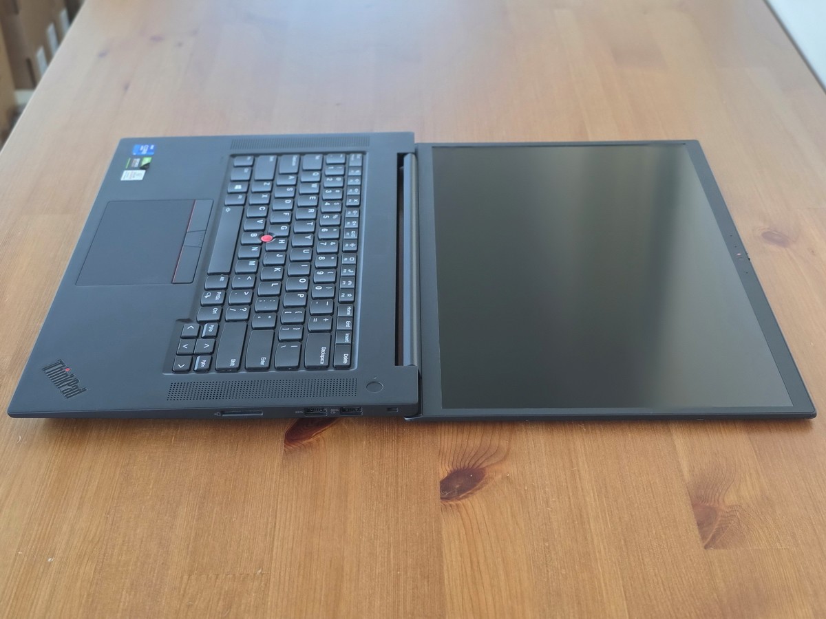 Lenovo ThinkPad X1 Extreme Gen 4 i7-11850H 16″ 4K 3840×2400 32GB NVIDIA RTX 3050