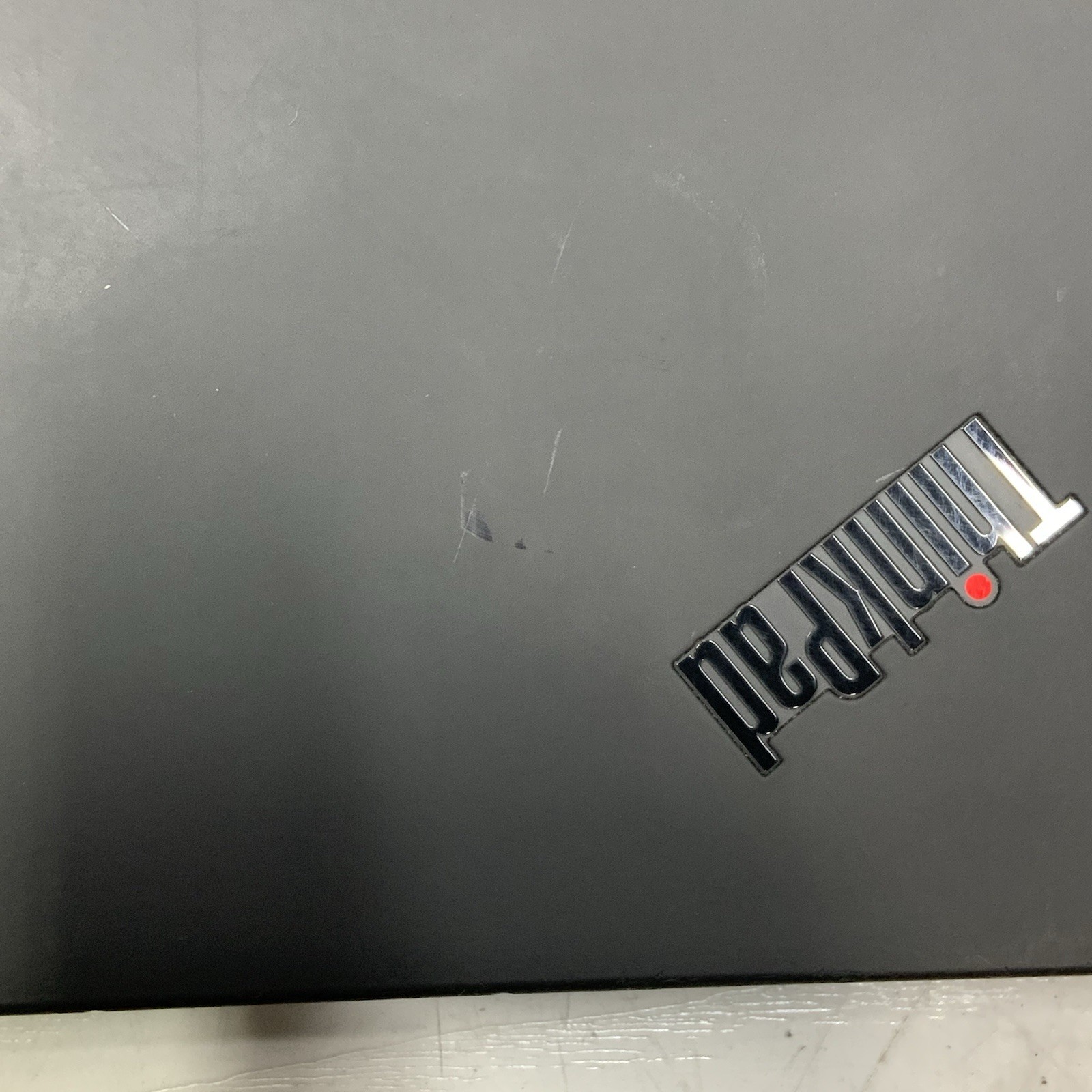 Lenovo ThinkPad X1 Carbon Gen 7 14″ Intel i5-8365U 16GB DDR3 256GB NVMe W10P