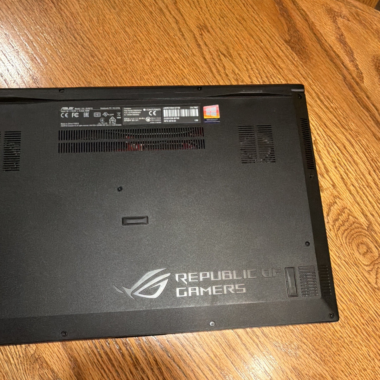 ASUS ROG Zephyrus GU501GM i7-8750H GTX 1060 16GB 1TB SSD+HDD 120Hz Gaming