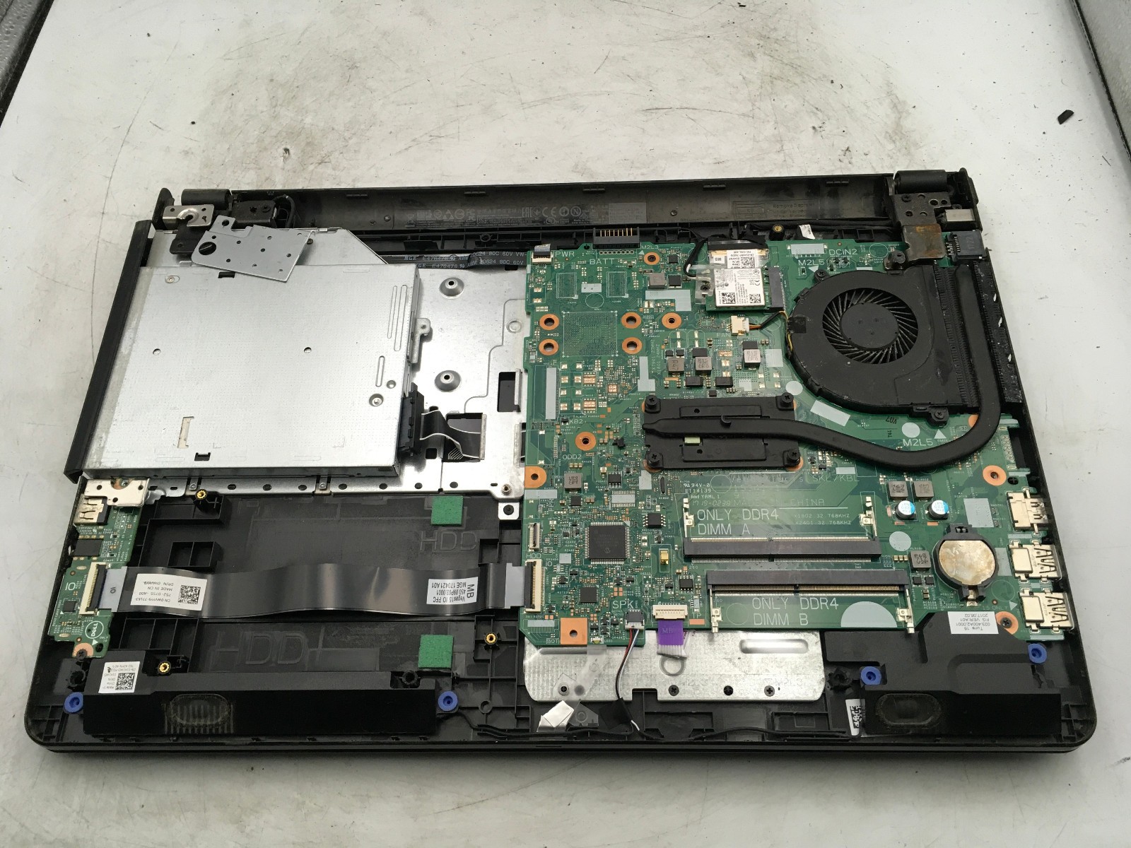 DELL INSPIRON 15 3567 – FOR PARTS/REPAIR – INTEL i3-7020U – NO RAM – 15″-READ-BB