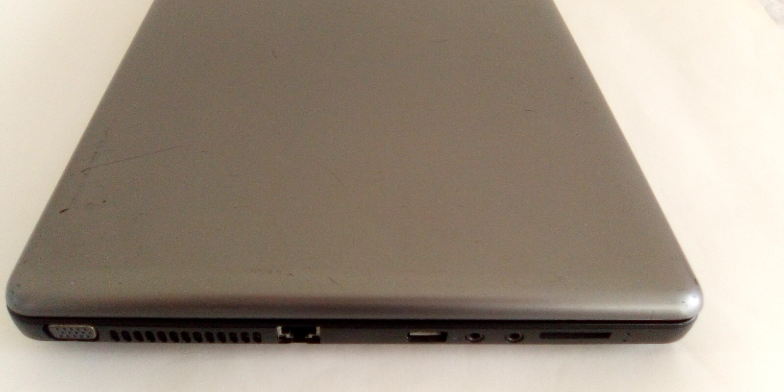 HP 2000 15.6″ 16:9 Widescreen 300GB Laptop Notebook PC Personal Computer