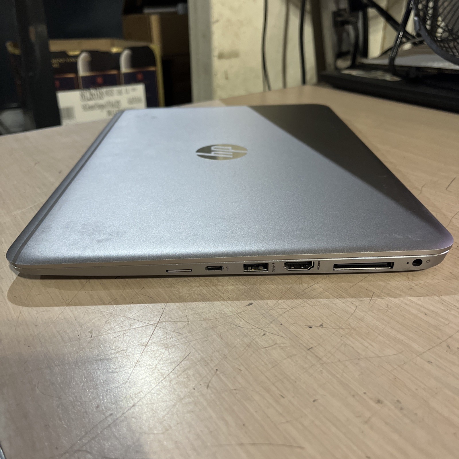 HP ELITEBOOK FOLIO 1040 G3 INTEL CORE I7-6600U 2.60GHZ 8GB RAM NO HD
