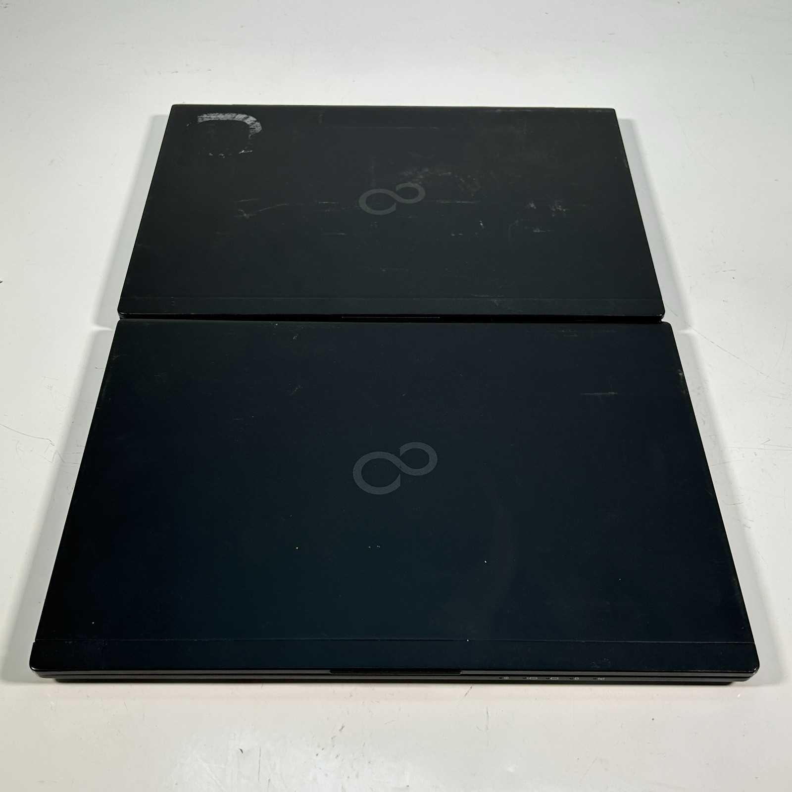 Fujitsu LifeBook U939 Intel i5-8265U 16GB RAM 256GB NVMe NO OS Lot of 2 Read