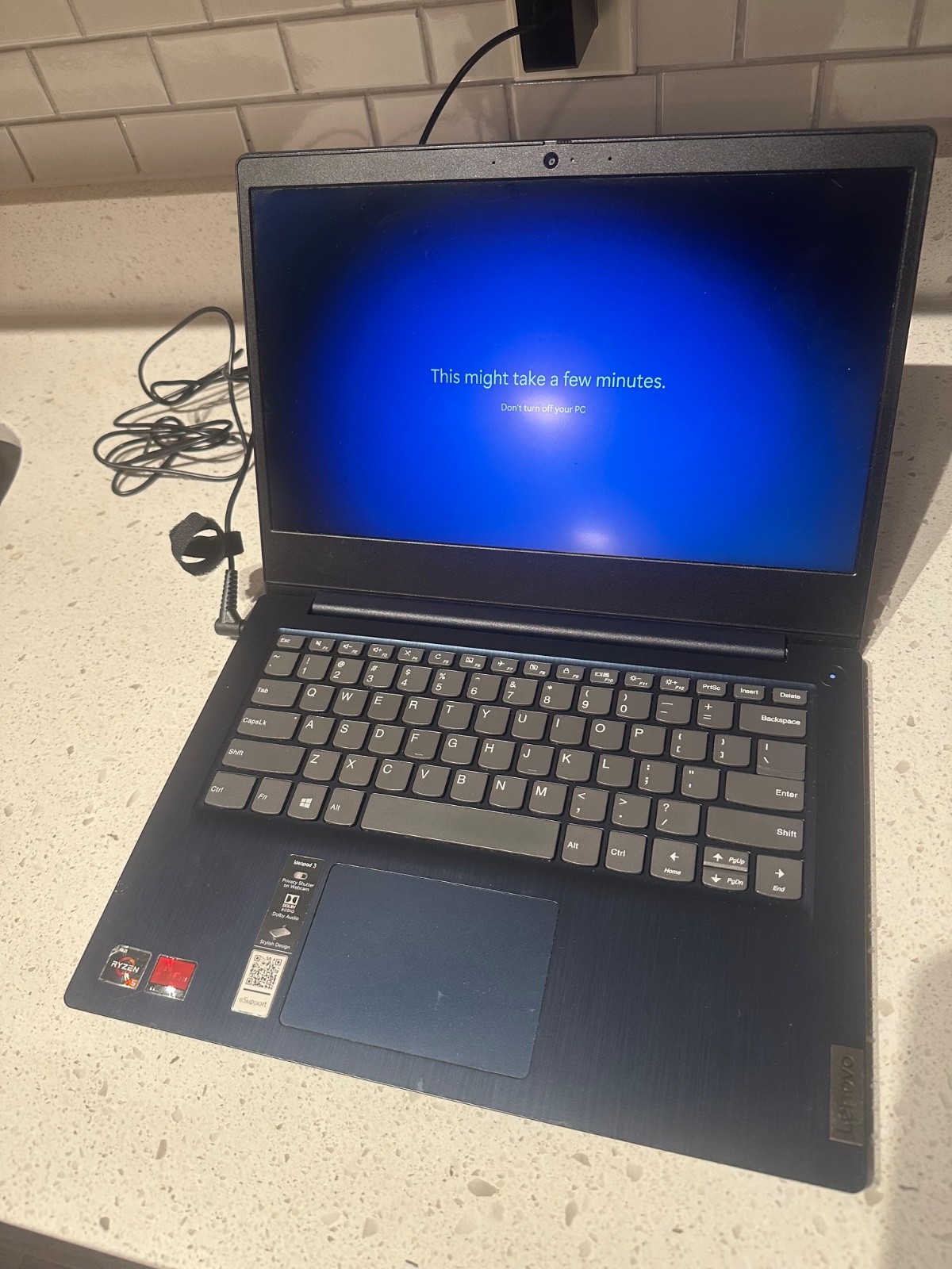 Lenovo IdeaPad 3-14ADA05 Laptop – AMD Ryzen 5