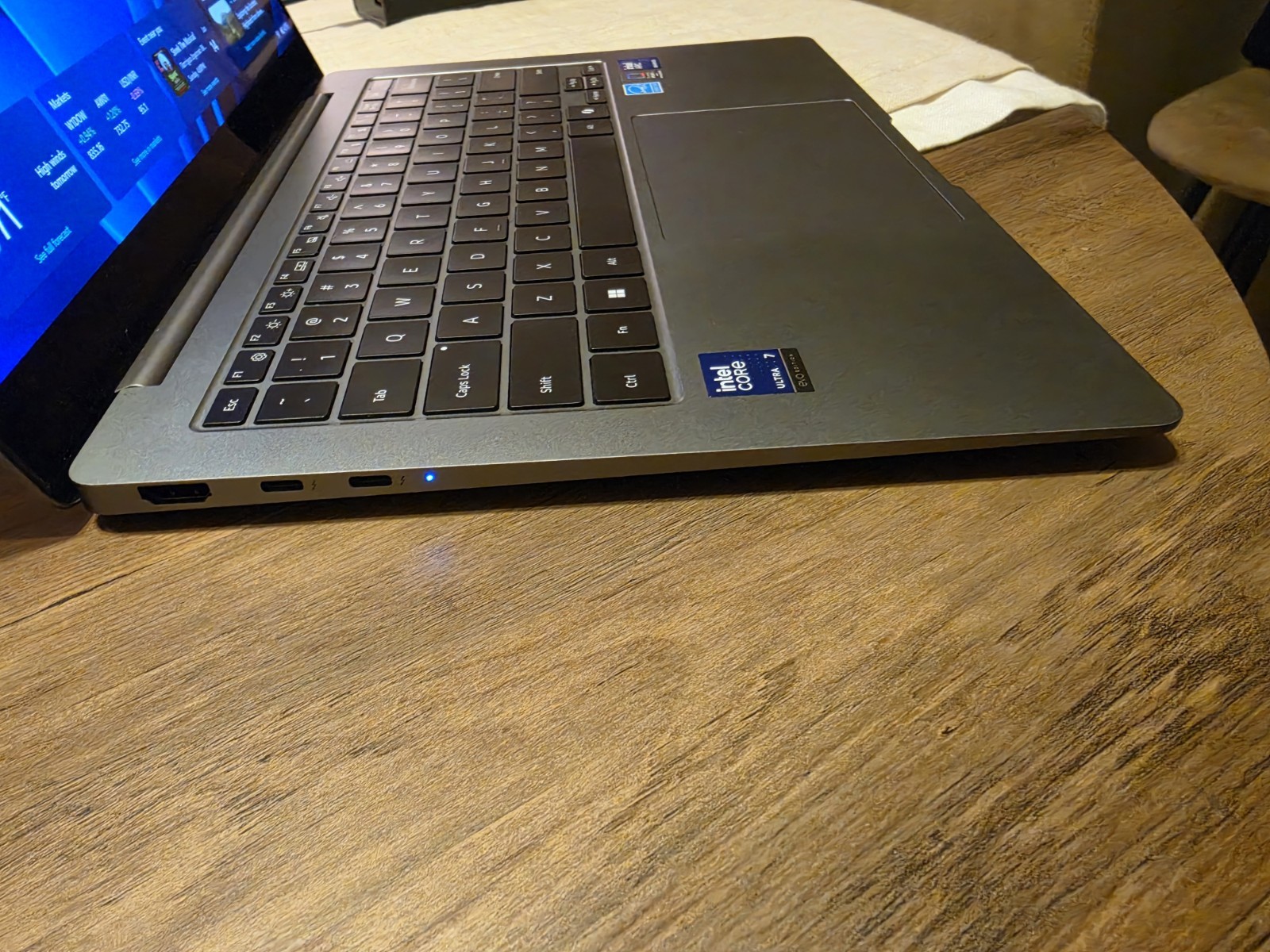 Samsung Galaxy Book5 Pro Laptop 14″ 32GB RAM 1TB SSD US Keyboard