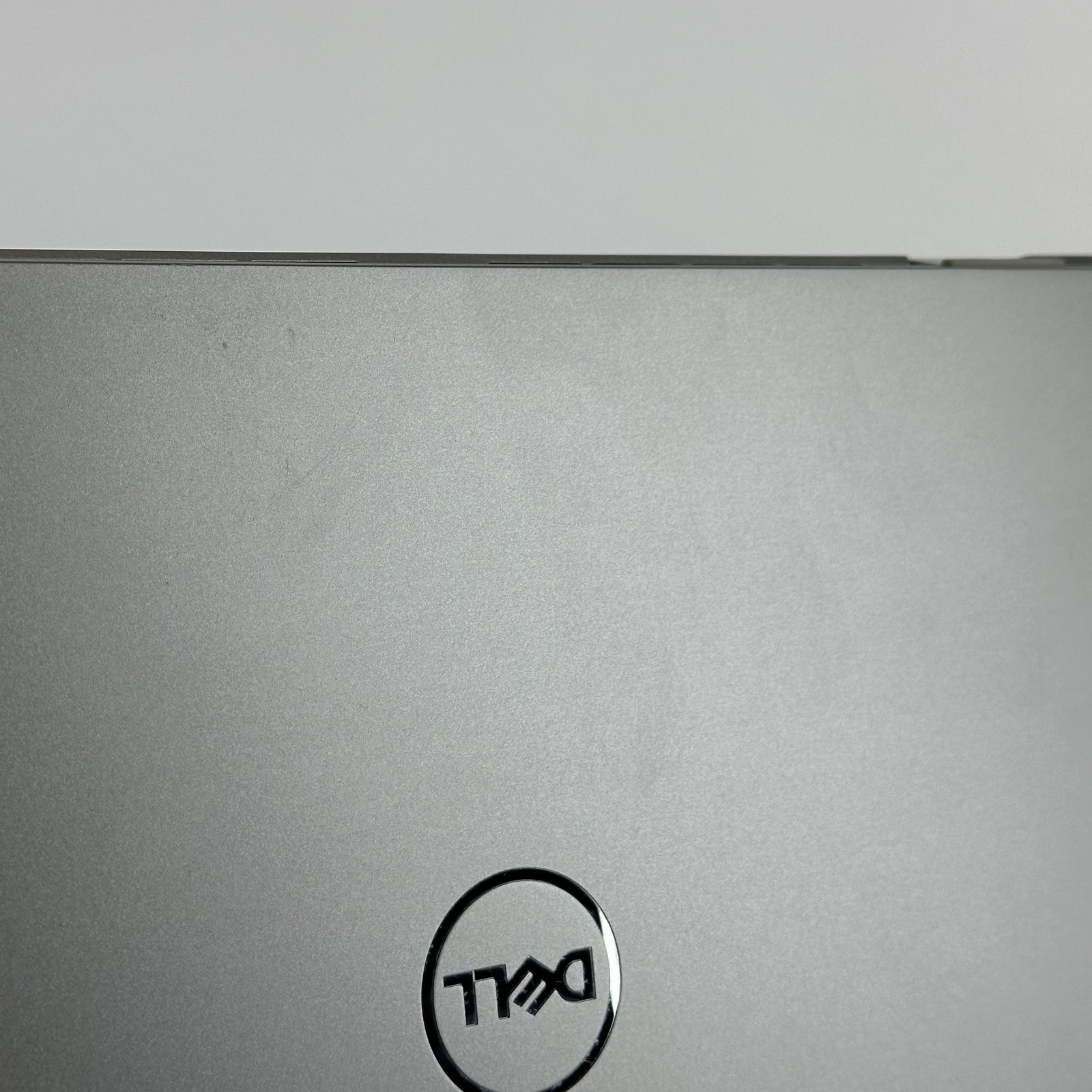 Dell Latitude 7450 14 QHD+ TOUCH 3.8 GHz Ultra 7 165H 32GB 256GB SSD Very Good