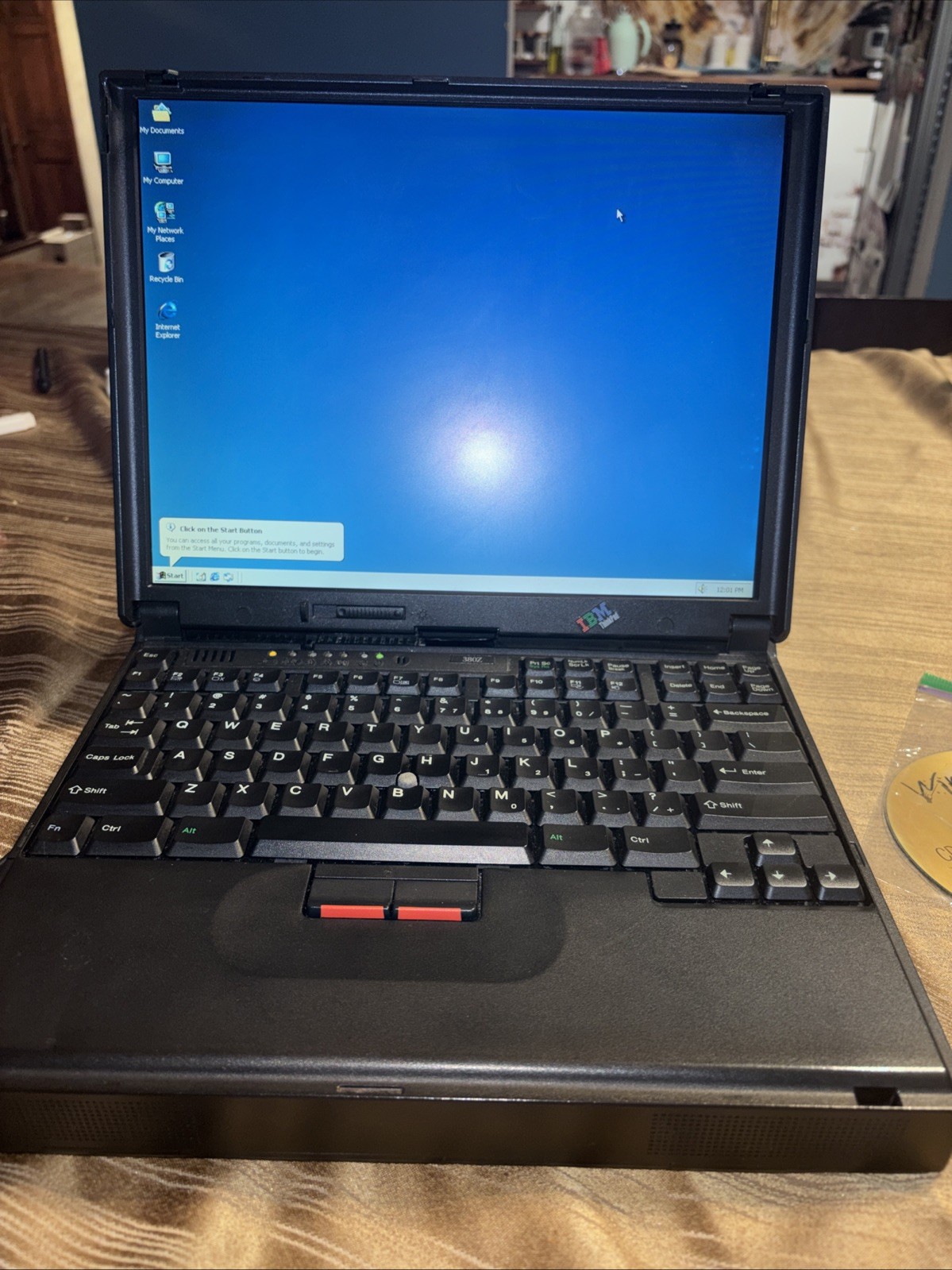 IBM ThinkPad 380Z Pentium II Floppy CD PCMCIA Cards, 96MB 2gig HD With Charger