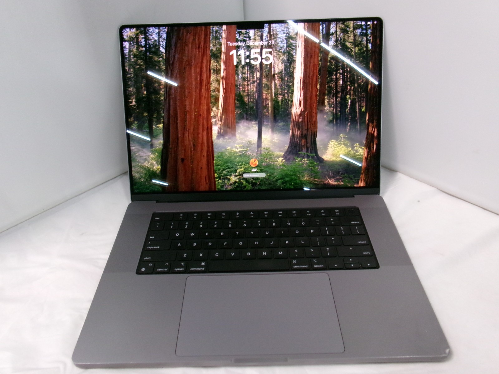 Apple MacBook Pro 16″ 2021 A2485, M1 Pro, 16GB RAM, 512GB SSD, MacOS Sequoia