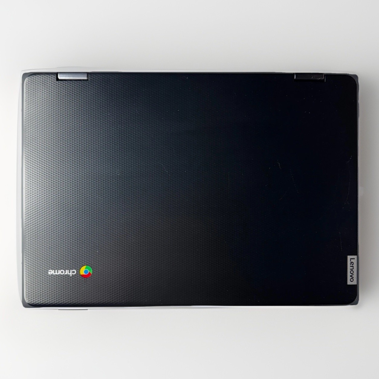 Lenovo 300e chromebook 2nd Gen MTK model 81QC 2-in-1 Touch 32GB – 11.6″