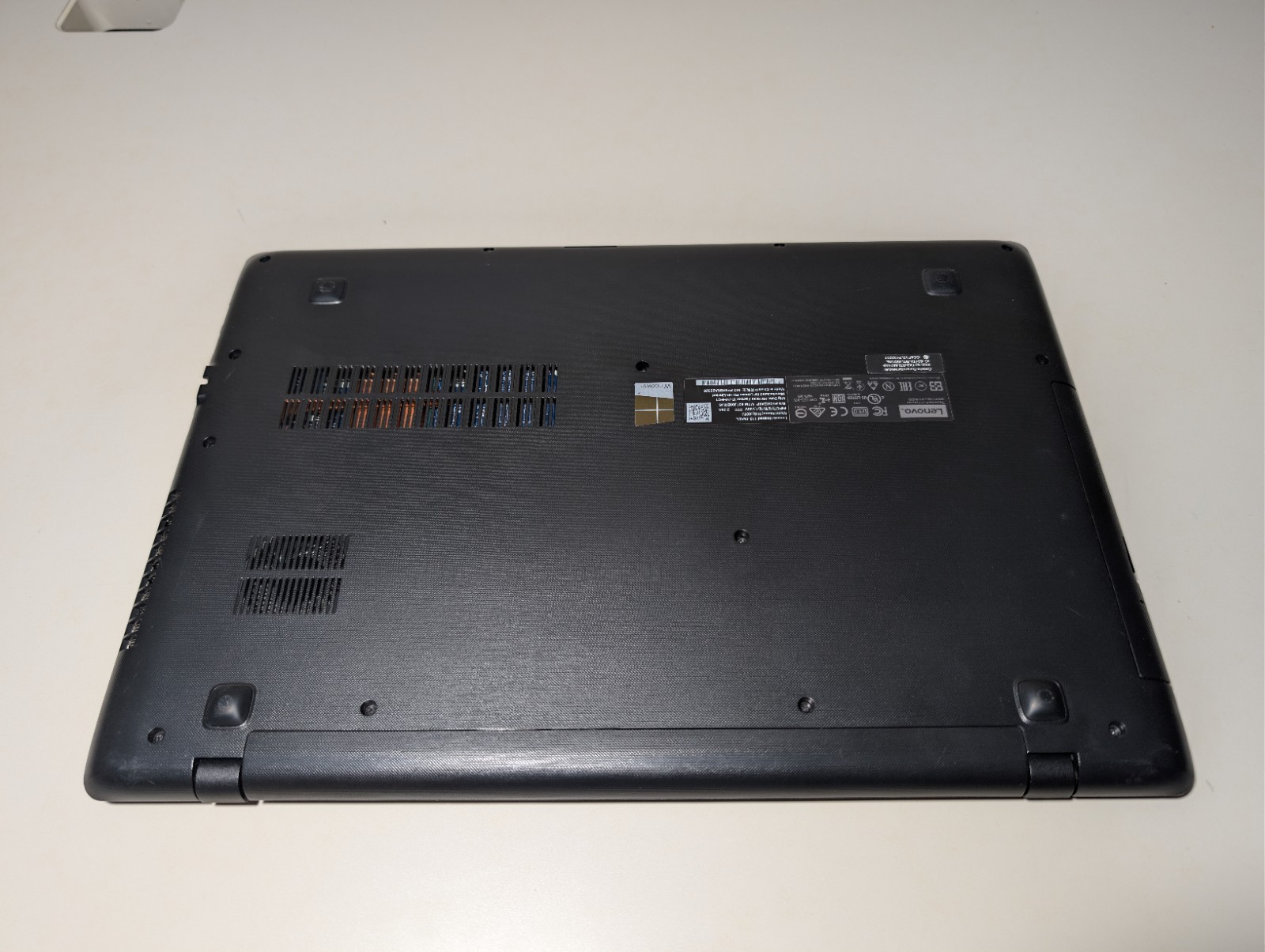 LENOVO IDEAPAD 110-15ACL | AMD A4-7210 8GB RAM 256GB SSD | WIN 11 DVD
