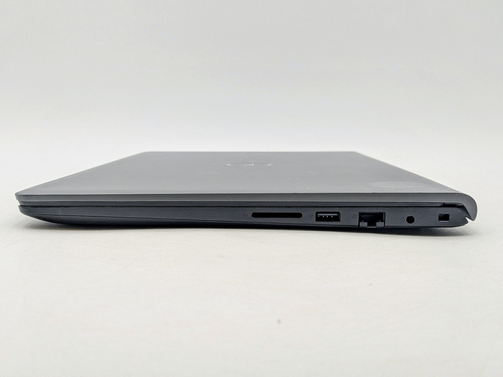 Dell Vostro 15 3510 15″ FHD I5-1035G1 256GB SSD 8GB W11P Webcam FP Reader