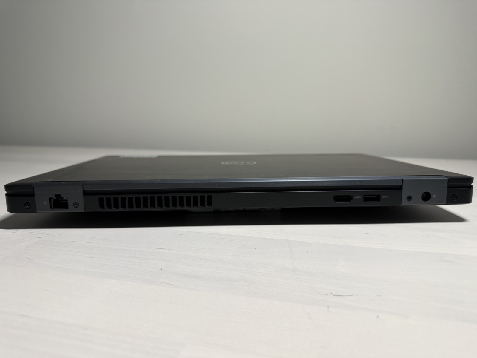 PARTS ONLY Dell Latitude 5580 Laptop Intel Core i5 6th Gen No HD/OS/AC Adapter