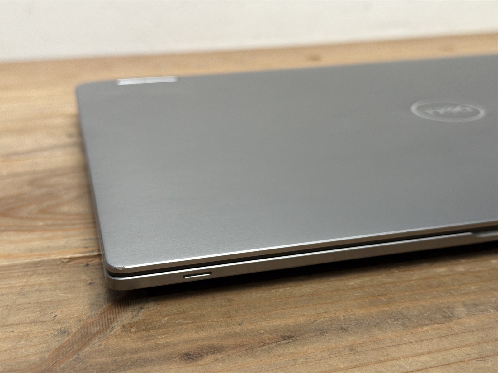 Dell Latitude 7400 14″ 2-in-1 Laptop Intel(R) Core(TM) i5-8265U CPU @ 1.60 GHZ