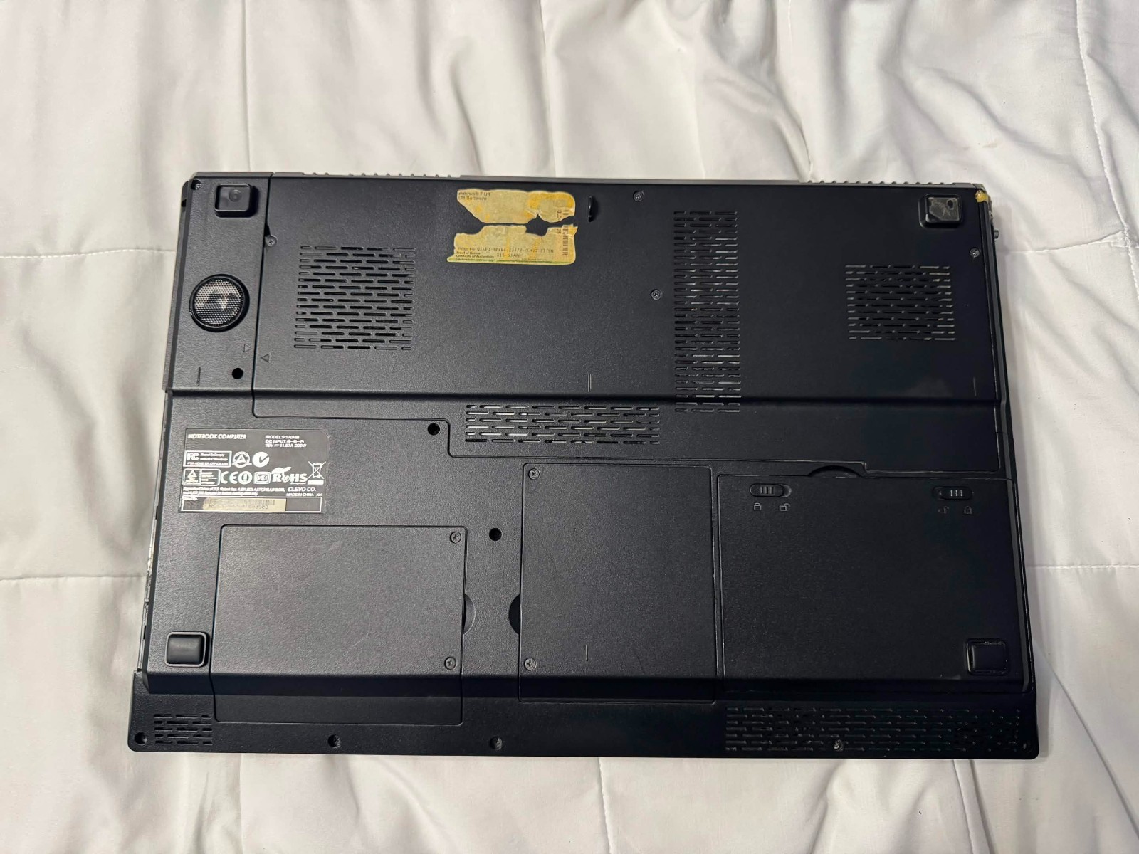 OriginPC EoN 17-S Laptop (Intel i7 2920XM) (Nvidia 560M) (2013) (For Parts)
