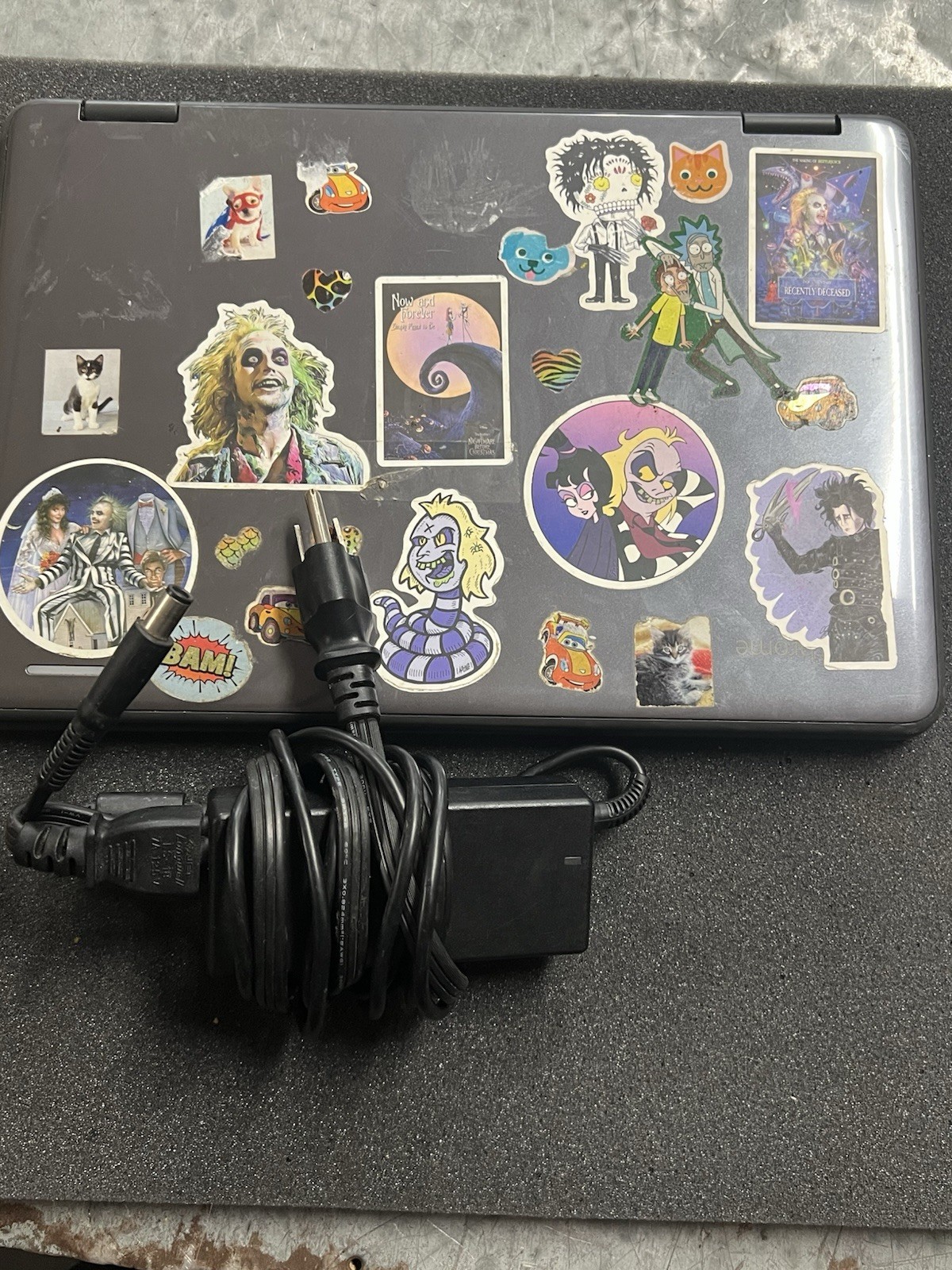 dell chromebook W Charger 4GB