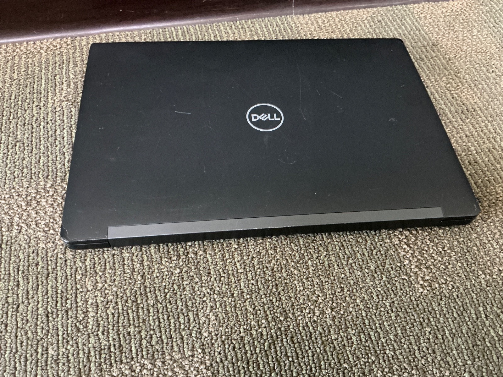 Dell Latitude 7390 13.3″ FHD i7-8650U 8GB RAM 256GB SSD Windows 11 Pro Laptop