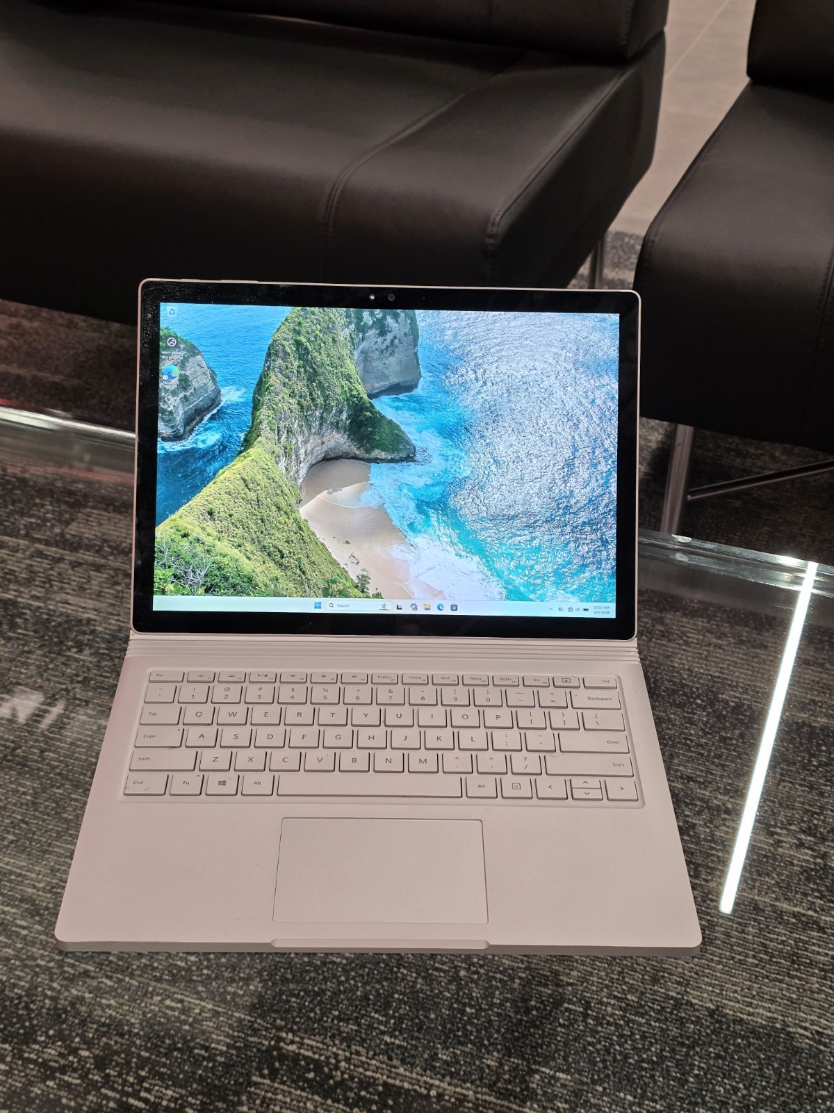 Microsoft Surface Book Intel Core i7-6600u 16GB RAM 512GB SSD with Dock