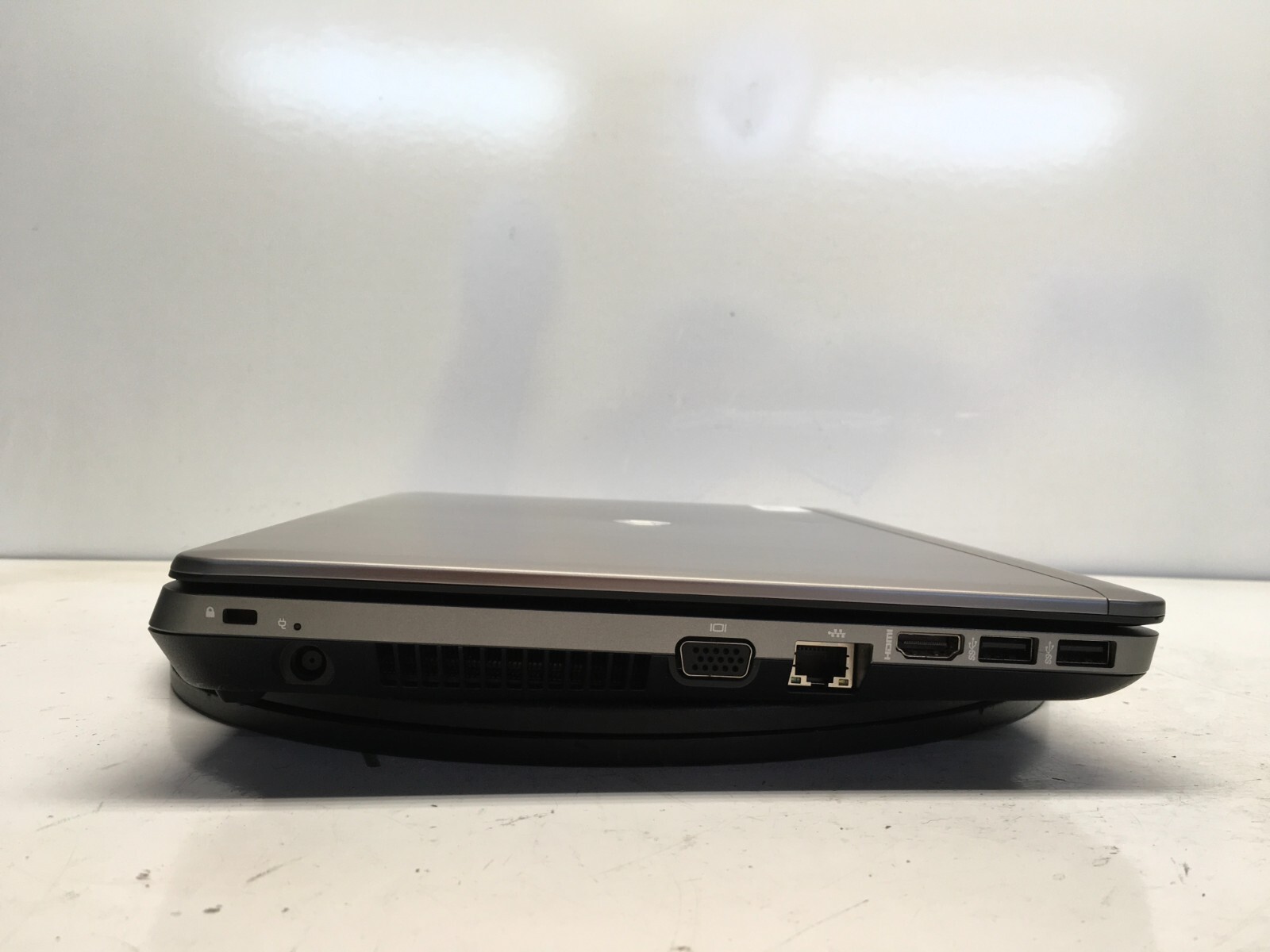 HP ProBook 4440S Intel i5-3230M 2.6GHz 4 GB NO HDD No Batt
