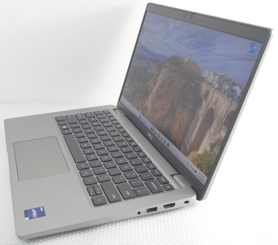 Dell Latitude 5440 14″ Core i7 13th GEN 32GB RAM 512GB SSD Laptop Windows 11 Pro