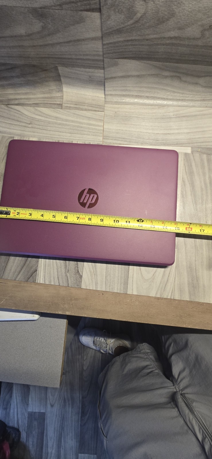 HPLaptop 15-bw0xx With a 1.50 GHz AMD E2-9000e processor with Radeon R2 graphics
