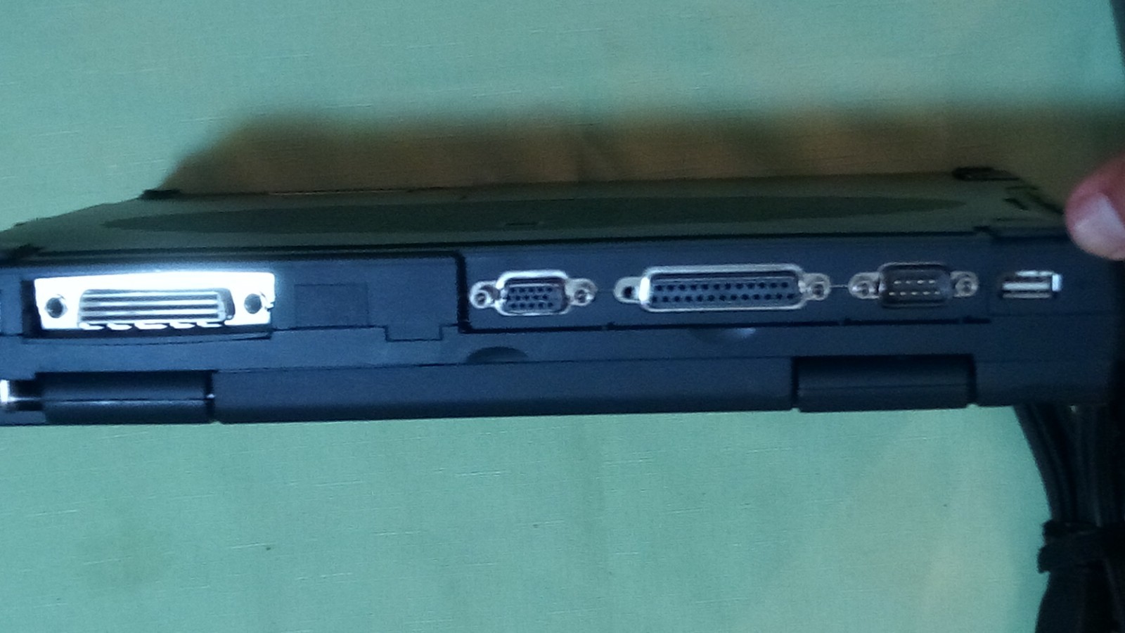 NEC READY 330T LAPTOP WIN98 266MHZ 32MB RAM 3GB HDD AS IS