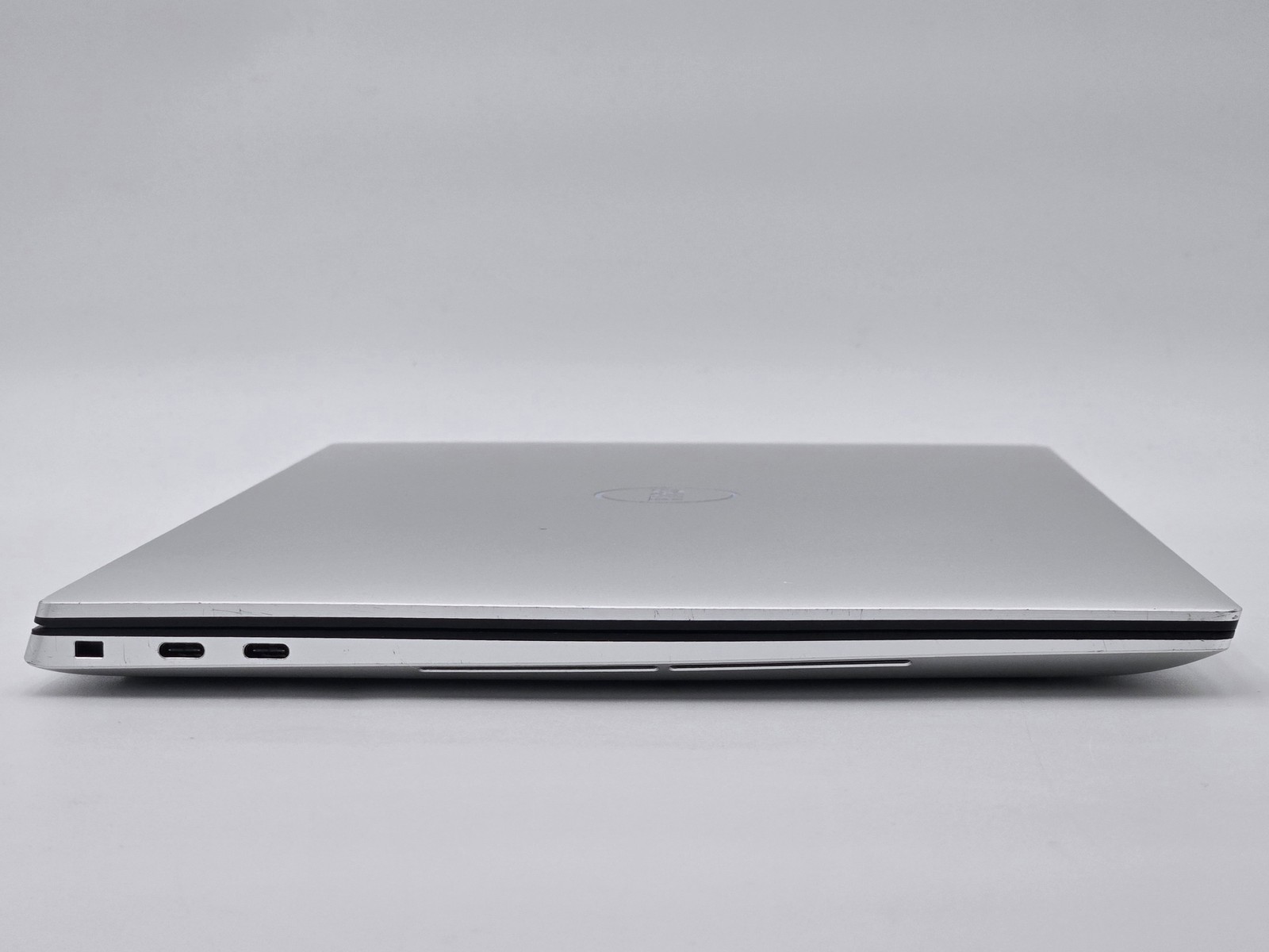 Dell XPS 15 9520 15.6″ FHD+ I7-12700H 1TB SSD 32GB W11P RTX 3050 Ti IRCam