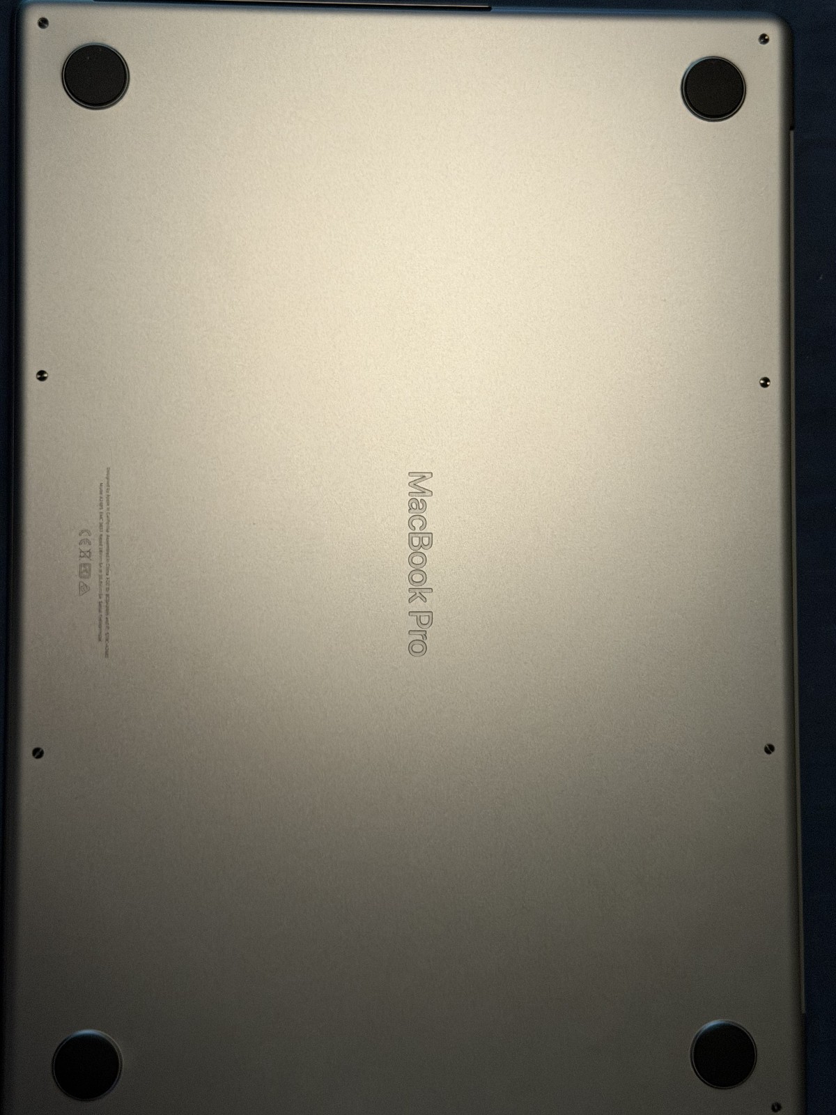 Apple MacBook Pro (2021) 16″ M1 Pro 16GB RAM 512GB SSD Space Grey – Excelent