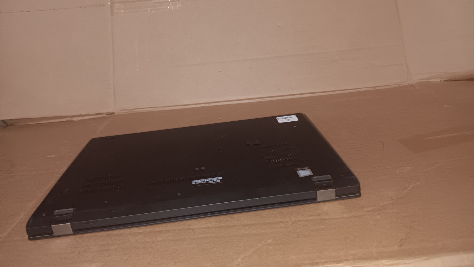 Lenovo ThinkPad T590 Laptop intel Core i5 8th Gen 15.6″ LCD Screen TYPE:20N4 P/R