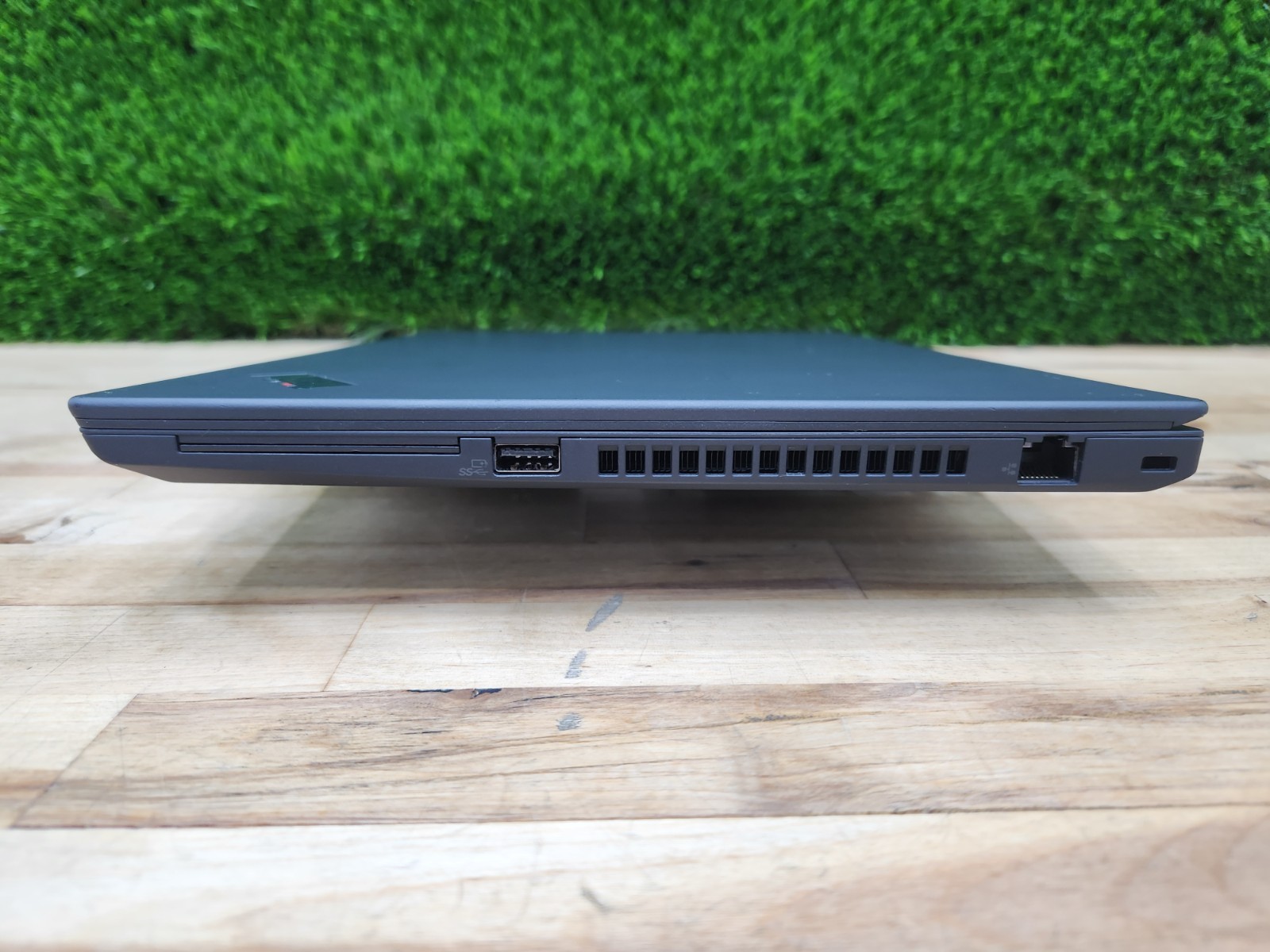 Lenovo ThinkPad T14 Gen 1 14″ FHD i7-10510U 1.8GHz 16GB 256GB SSD Win 11 Pro ~