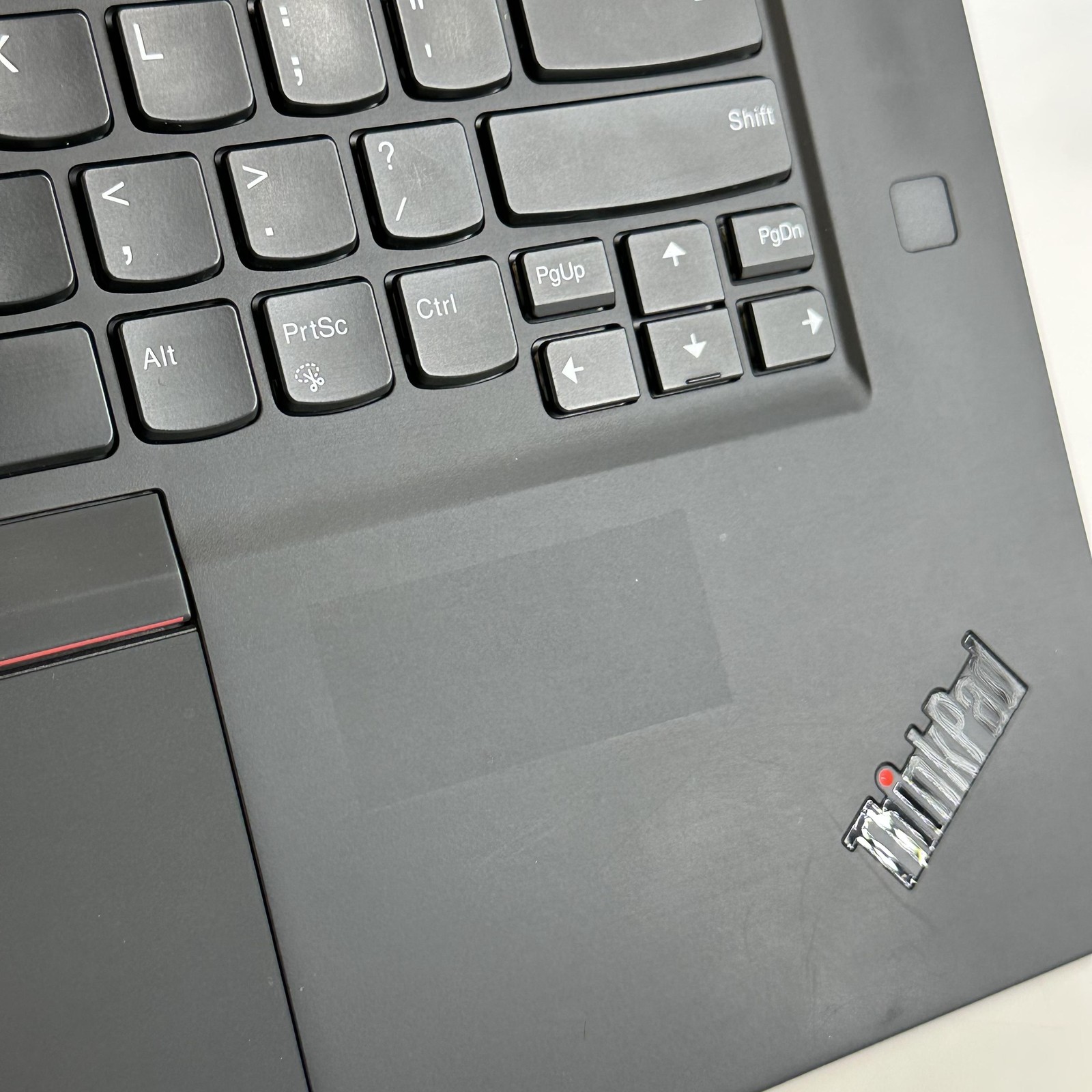 Lenovo ThinkPad P1 Gen 3 15 FHD i9-10885H 2.40GHz 16GB 512GB Quadro T2000 Max-Q
