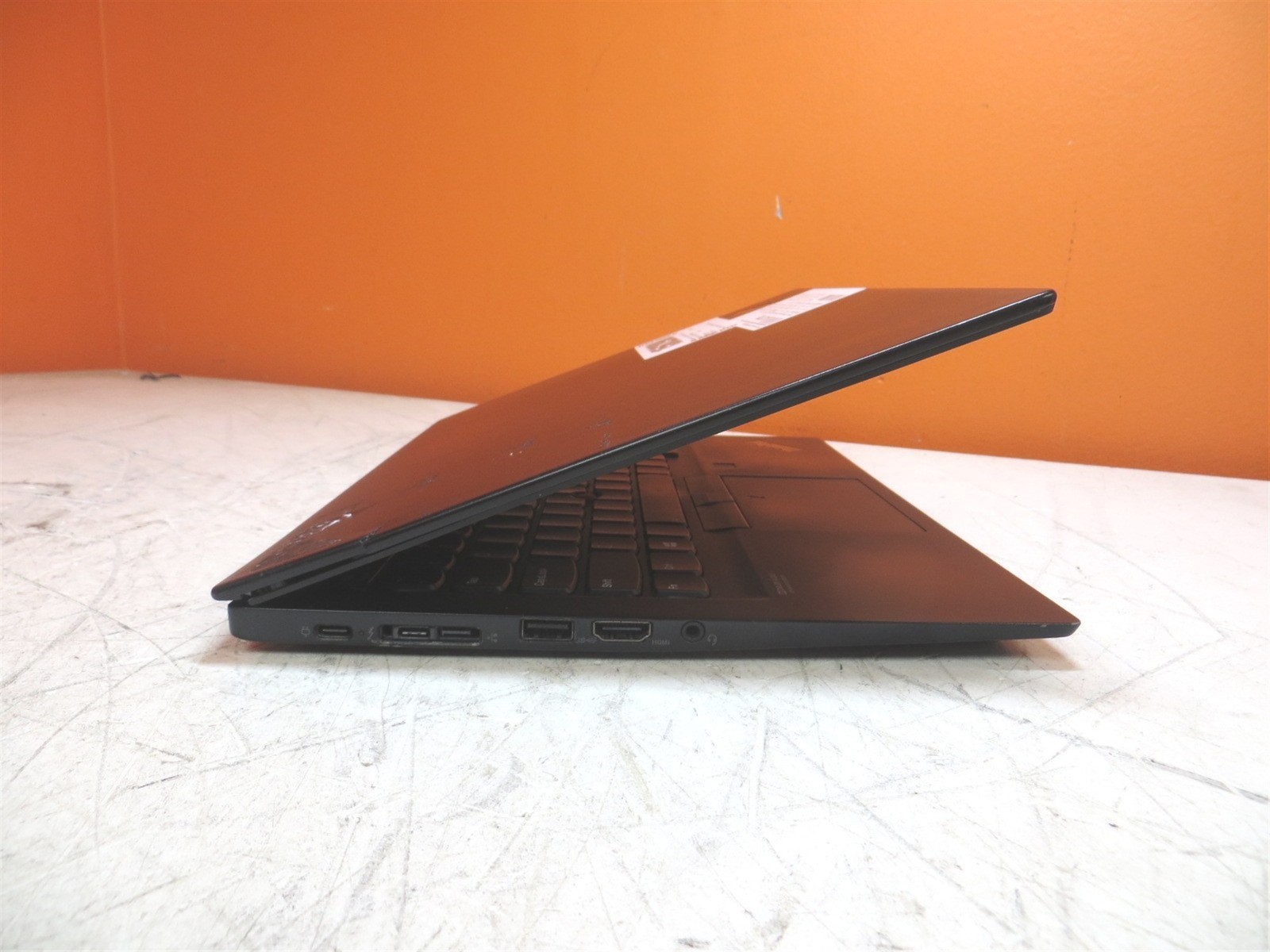 Scratched LCD Lenovo ThinkPad T14s Gen 1 Intel i7-10510U 1.8GHz 16GB 256GB SSD