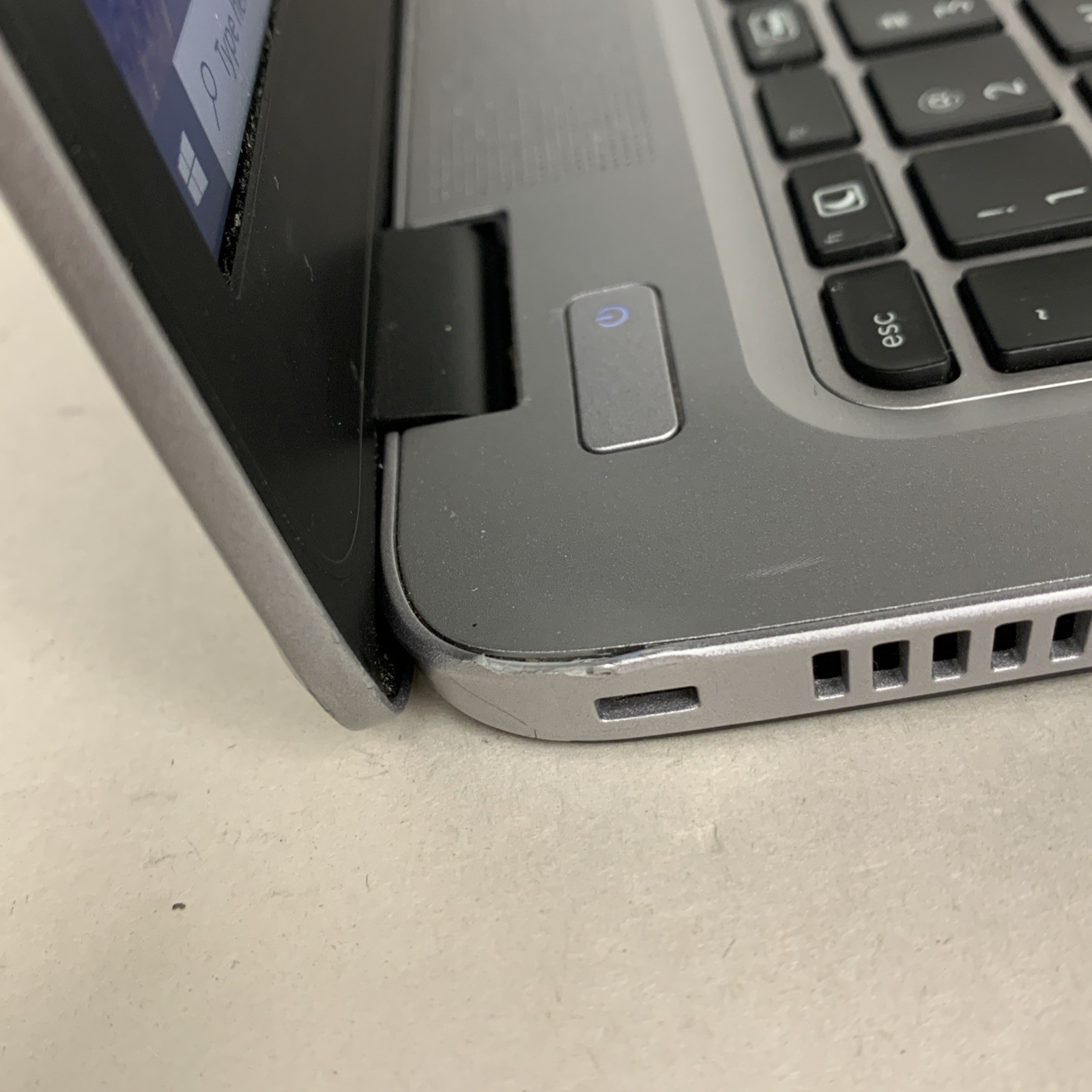 HP EliteBook 840 G3 14″ i5-6300U 8GB RAM 500GB SSD Win10 Pro